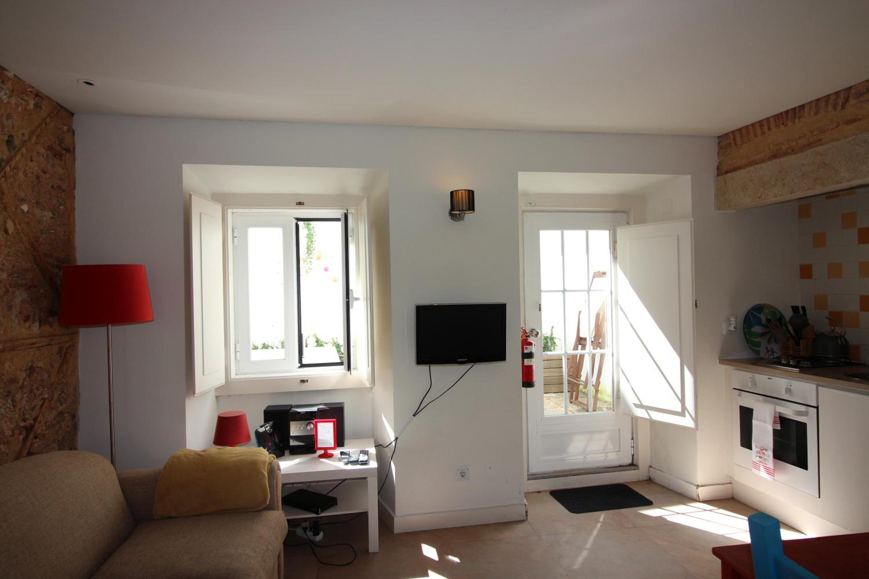 One-Bedroom Apartment - Photo 13