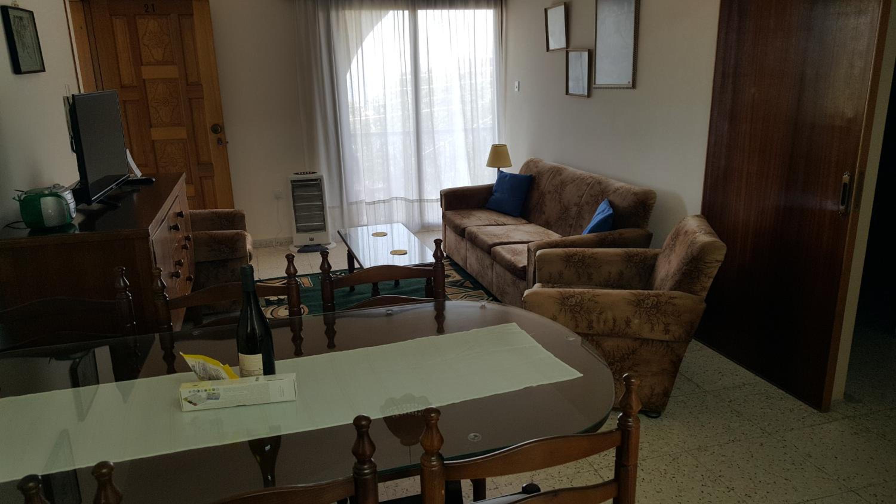 Apartment with Balcony photo 3