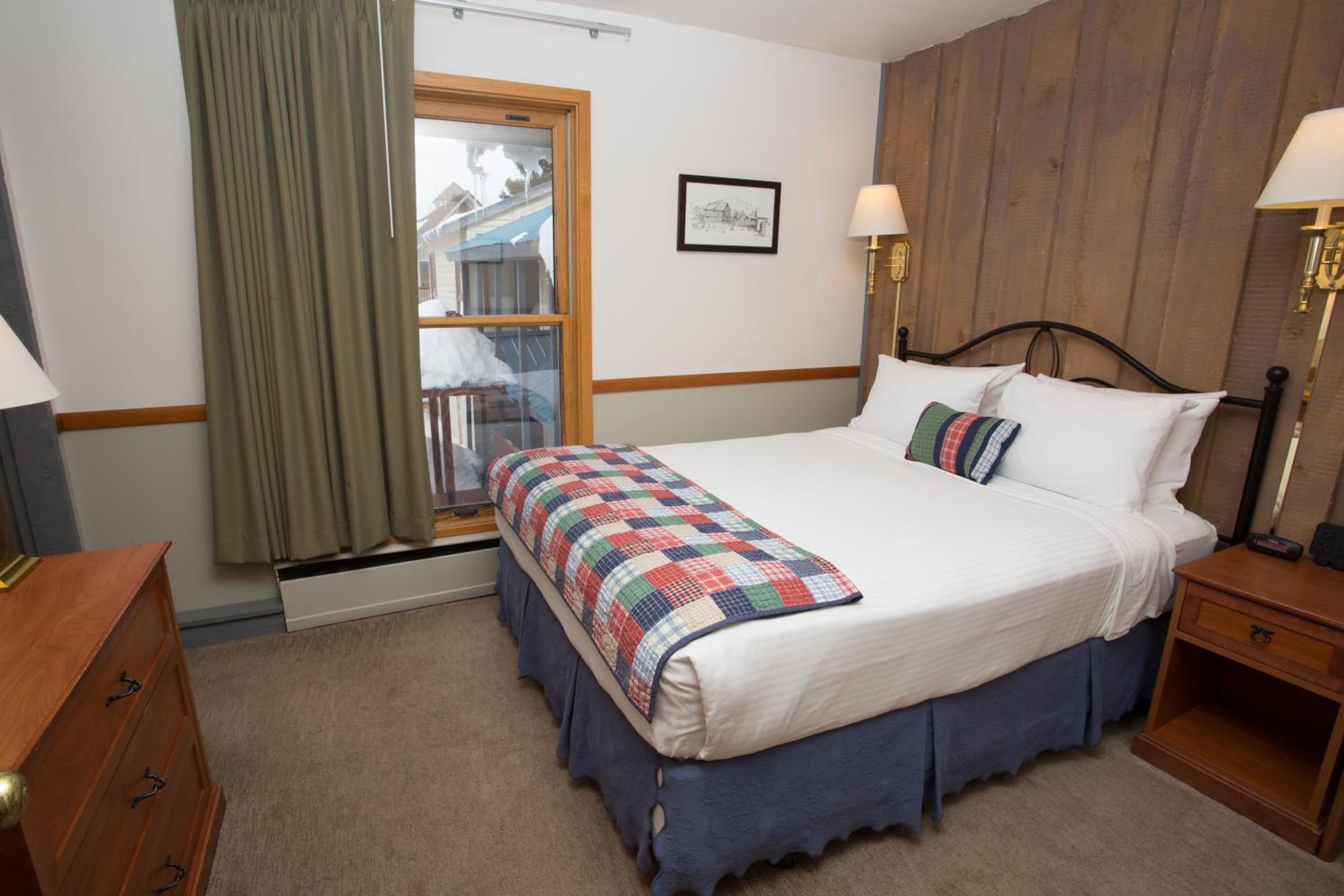 Queen Room - Photo 2