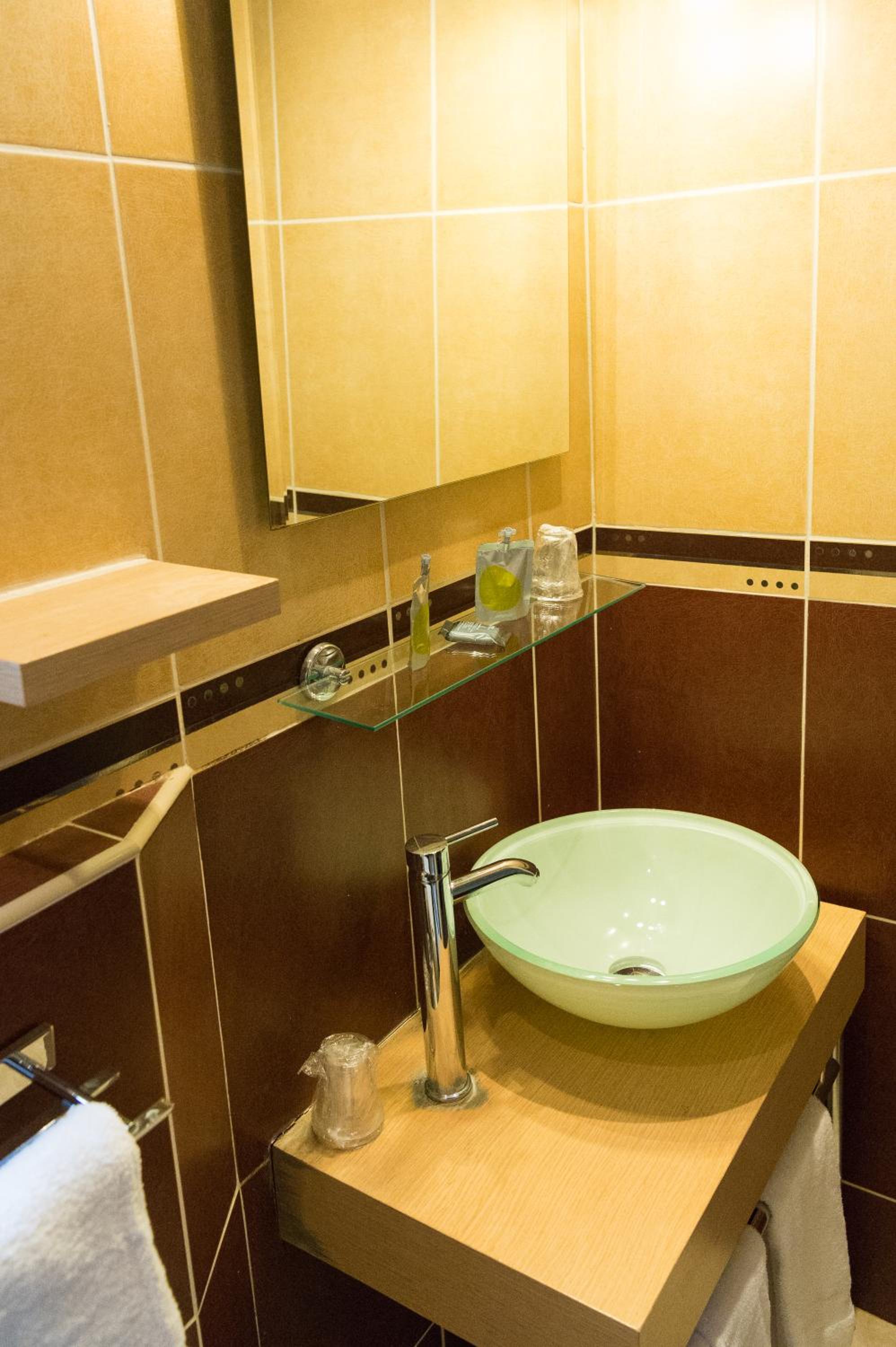 Triple Room - Photo 2