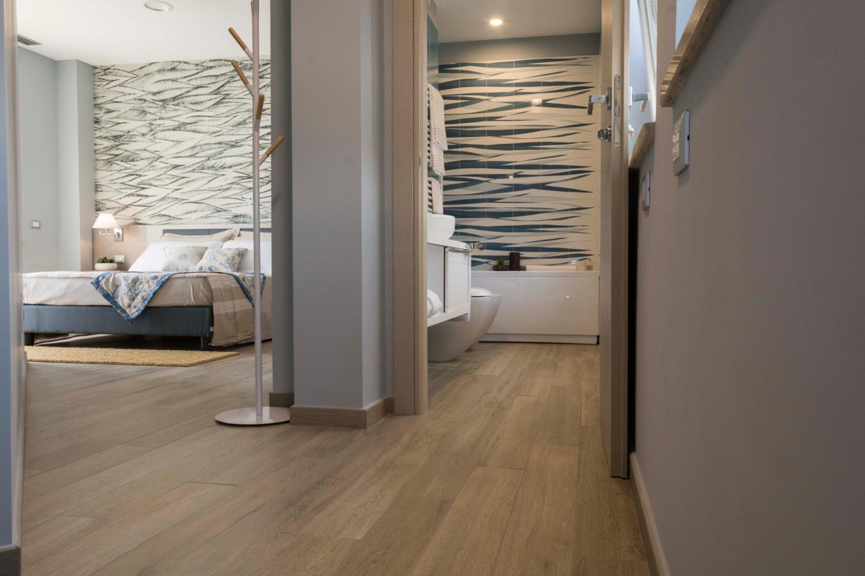 Junior Suite with Terrace - Photo 1