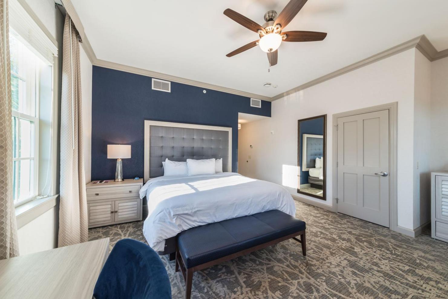 Superior King Room
