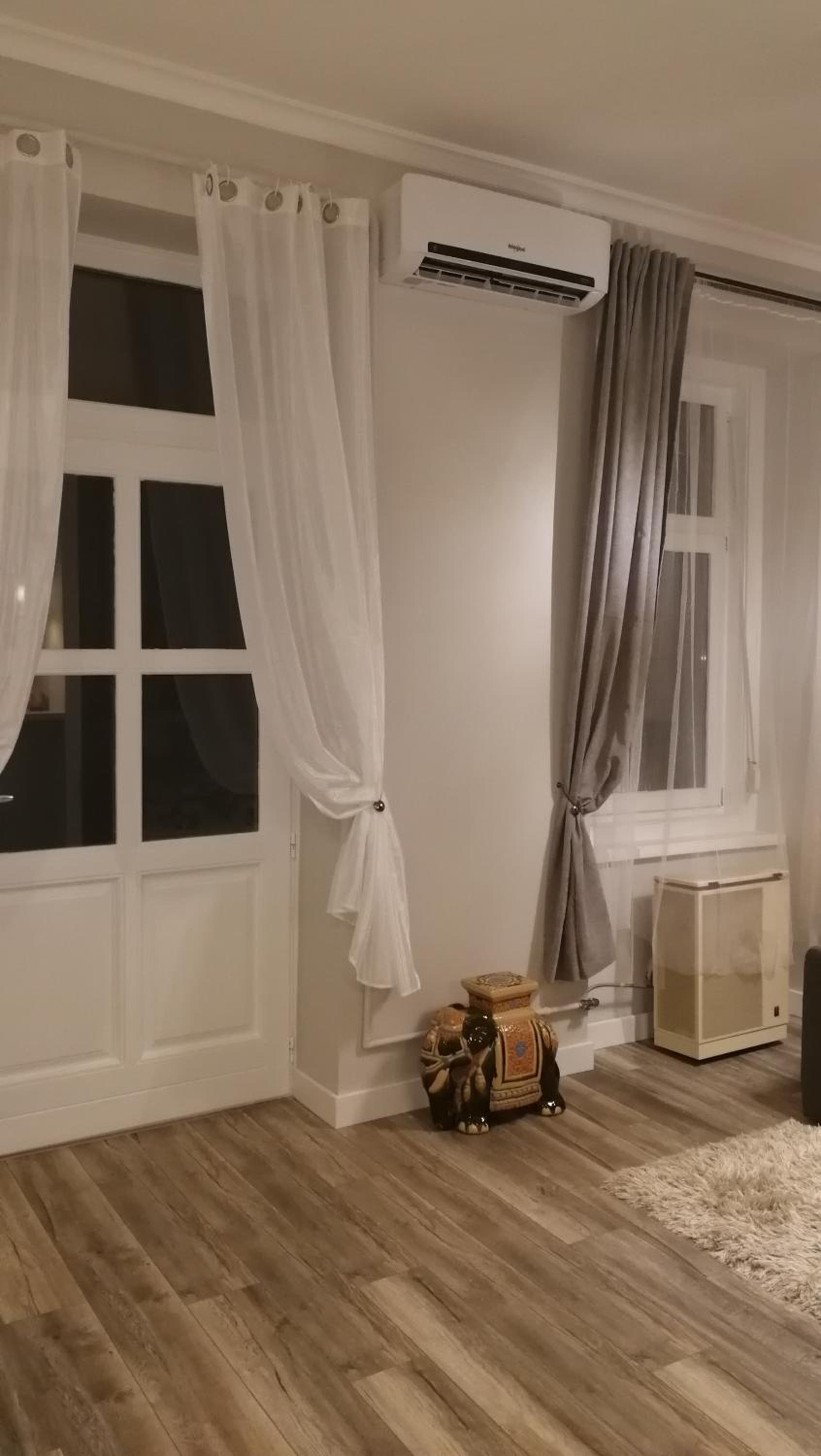 One-Bedroom Apartment - Photo 8