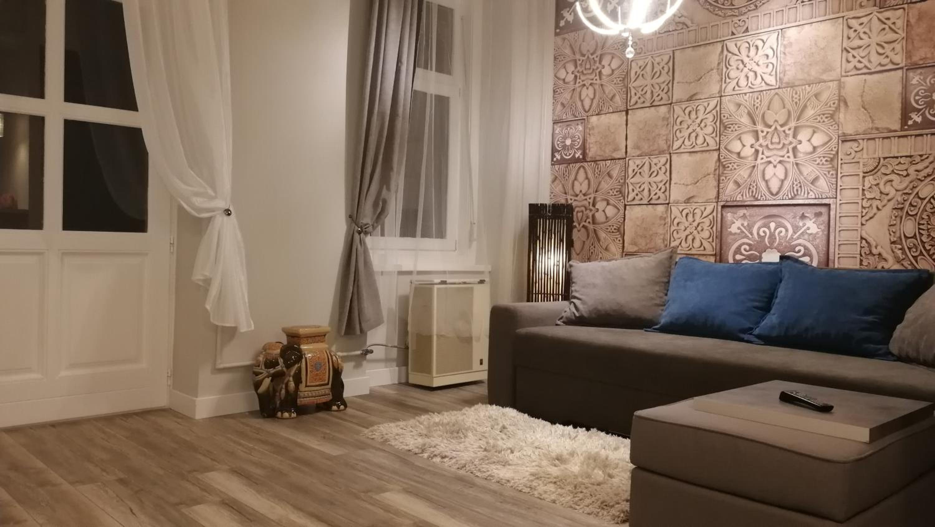 One-Bedroom Apartment - Photo 5