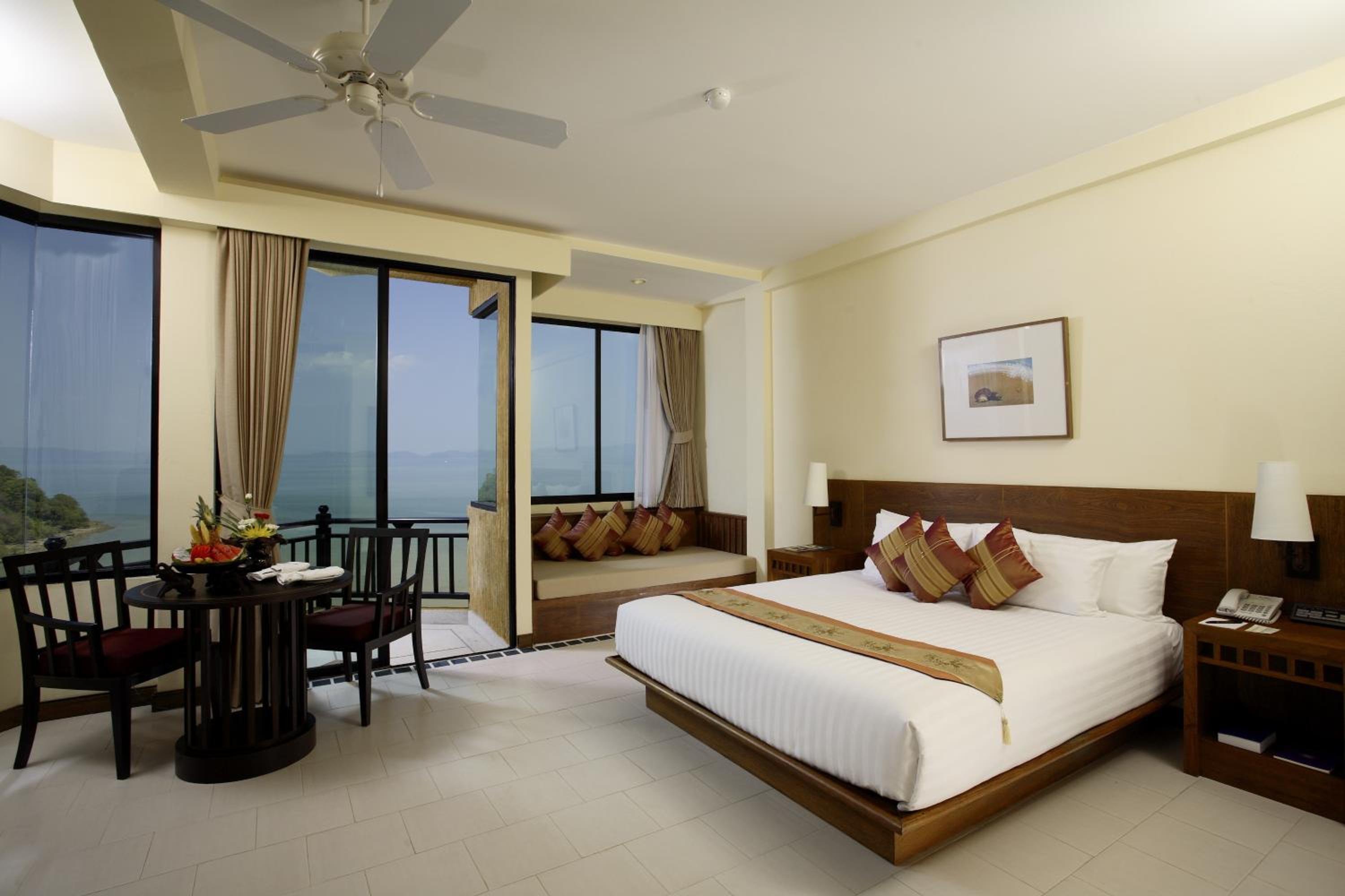 Grand Deluxe Double room with Sea View - Photo 3