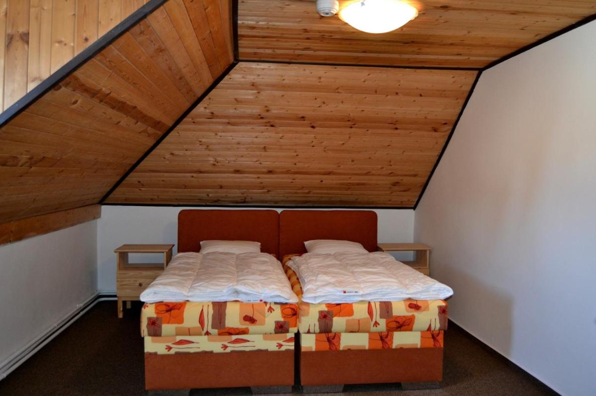 Double or Twin Room with Shared Bathroom