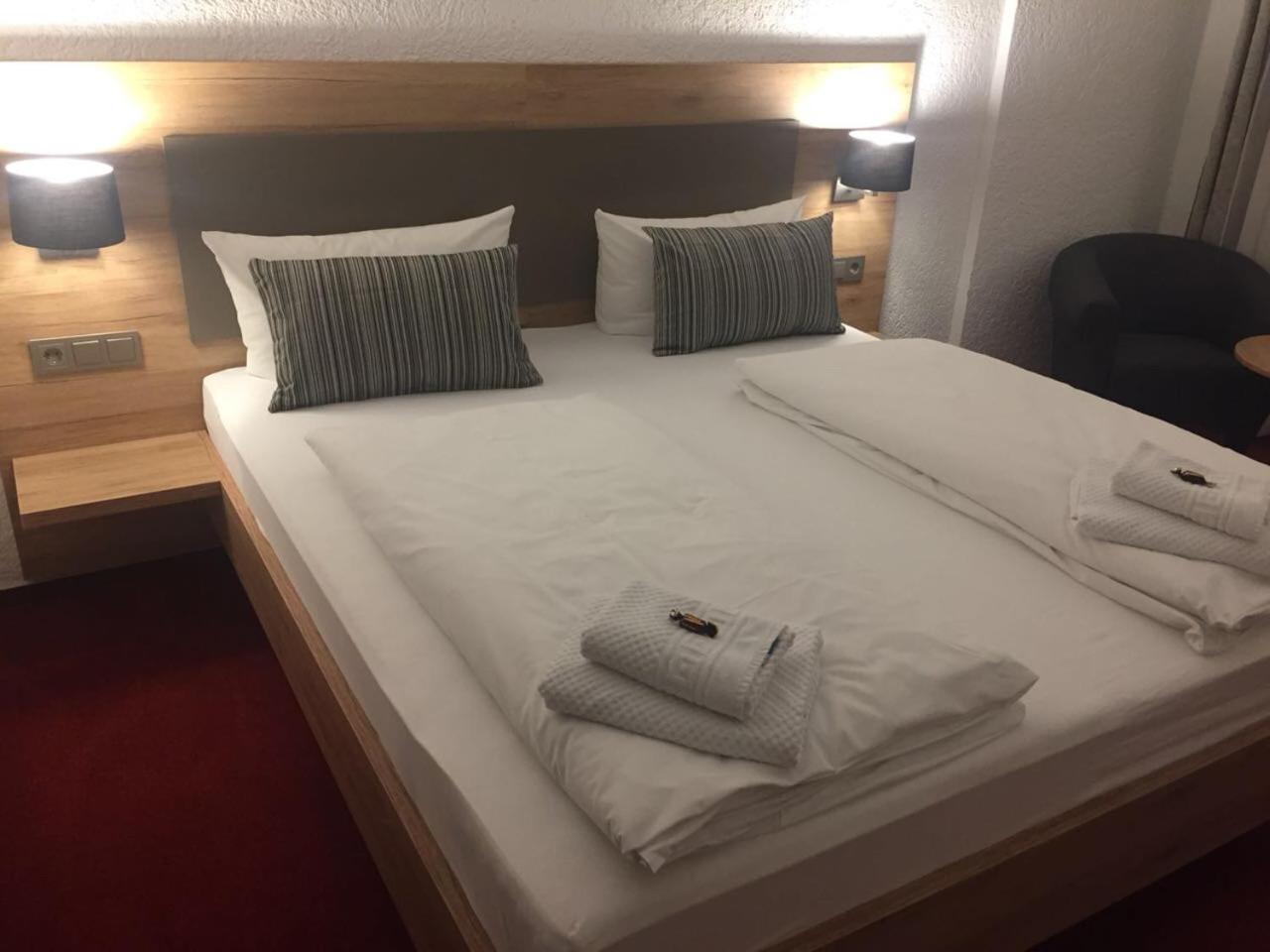 Double Room with Private Bathroom photo 3