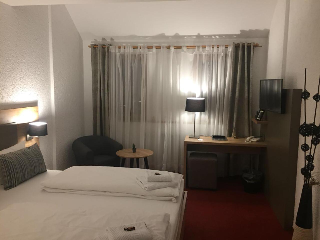 Double Room with Private Bathroom photo 2