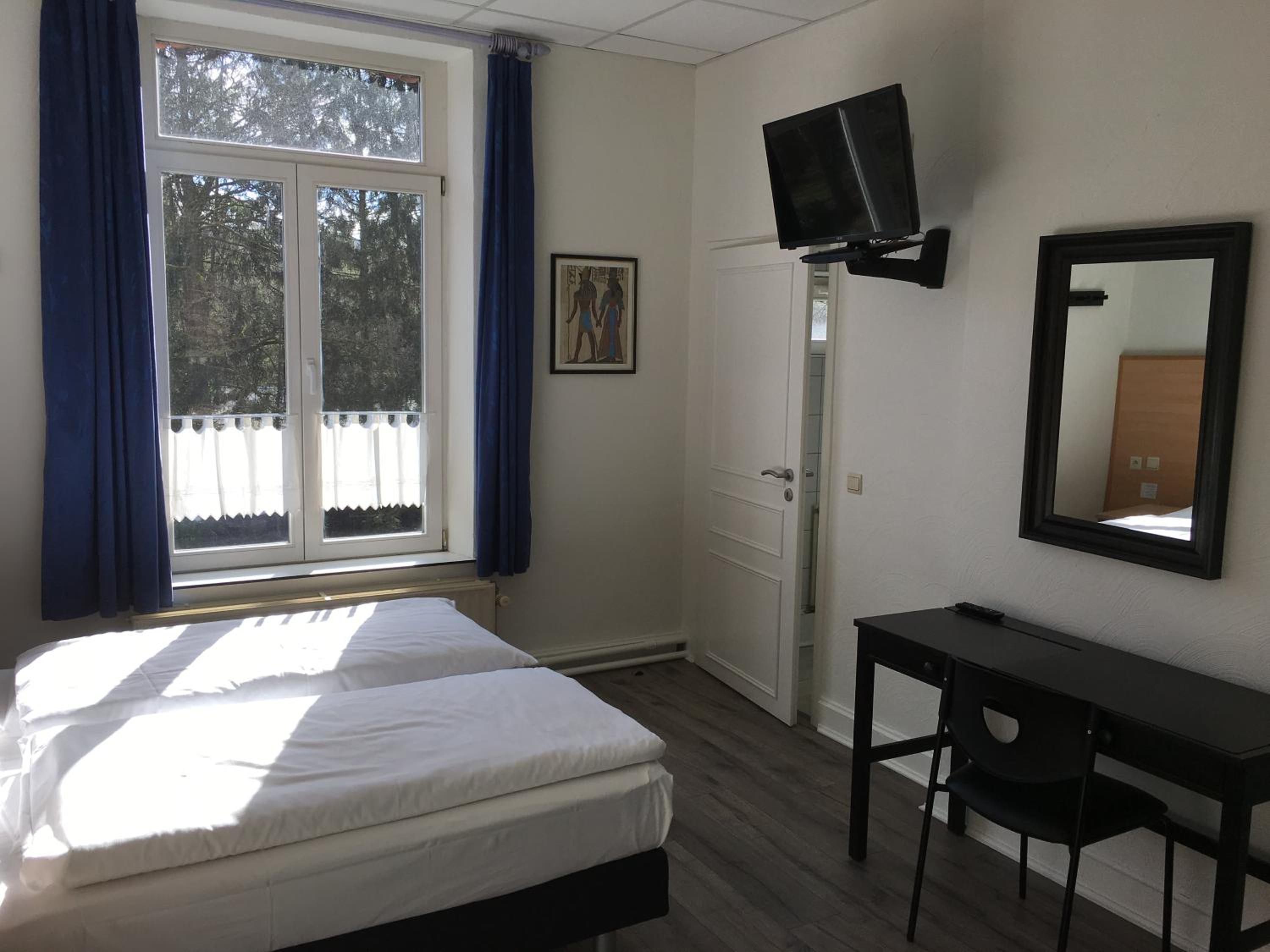 Comfort Double Room - Photo 11