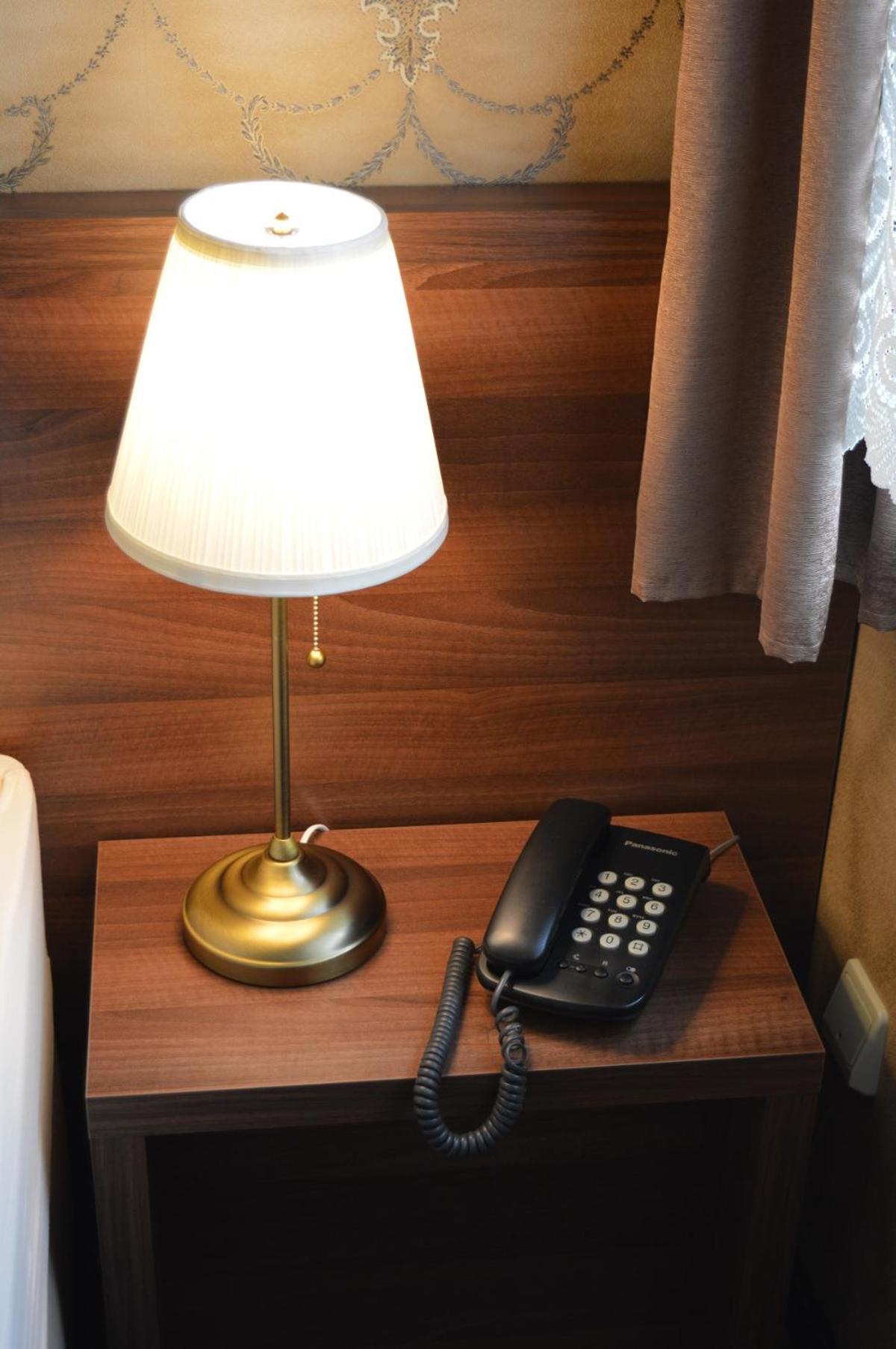 Classic Double or Twin Room - Photo 9