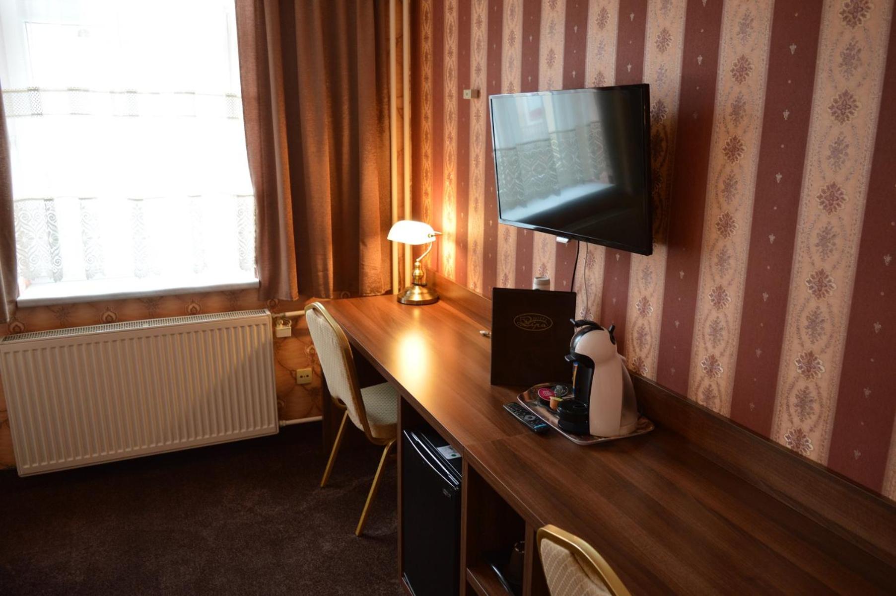 Classic Double or Twin Room - Photo 6