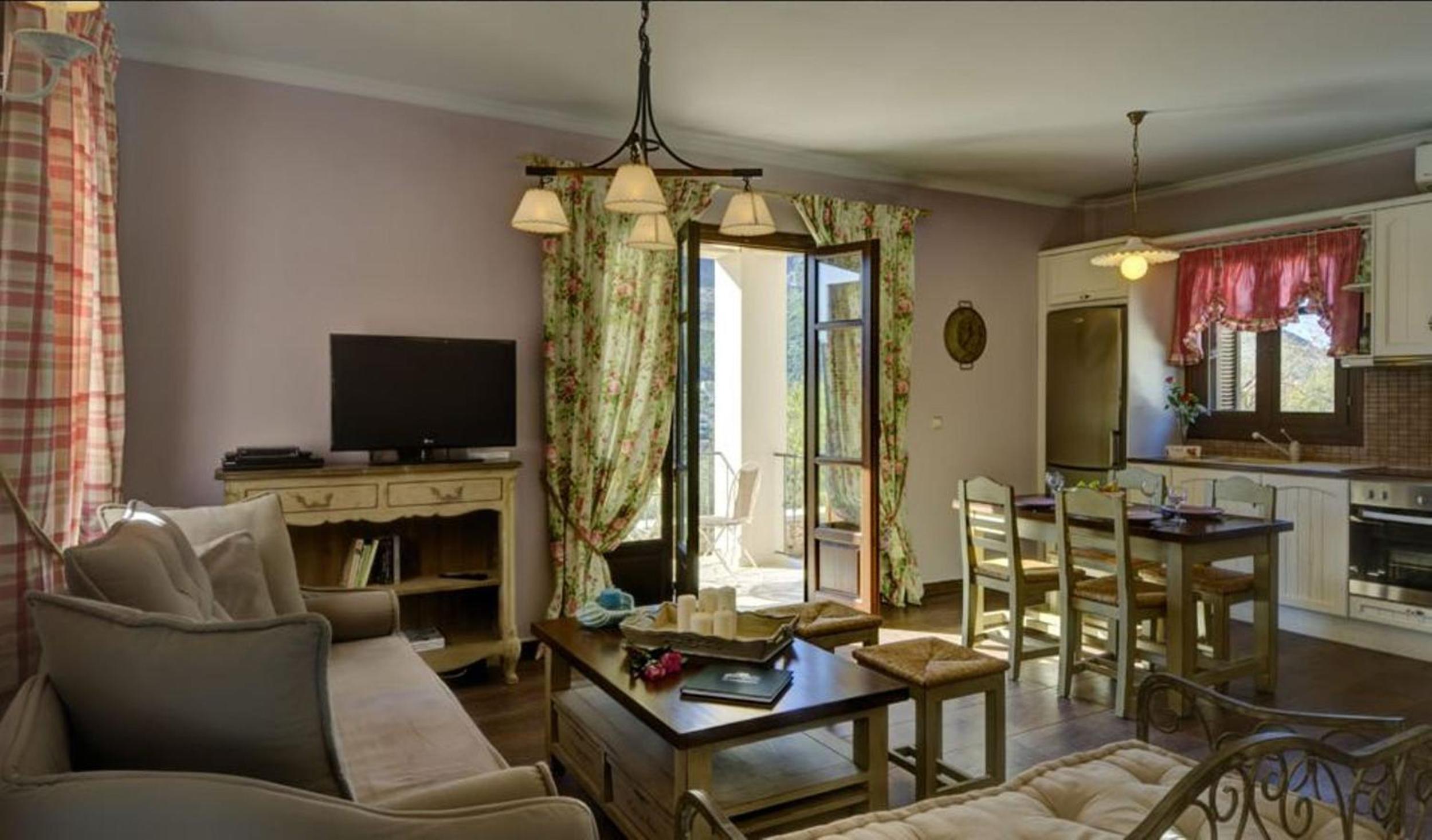 Two-Bedroom Suite photo 2