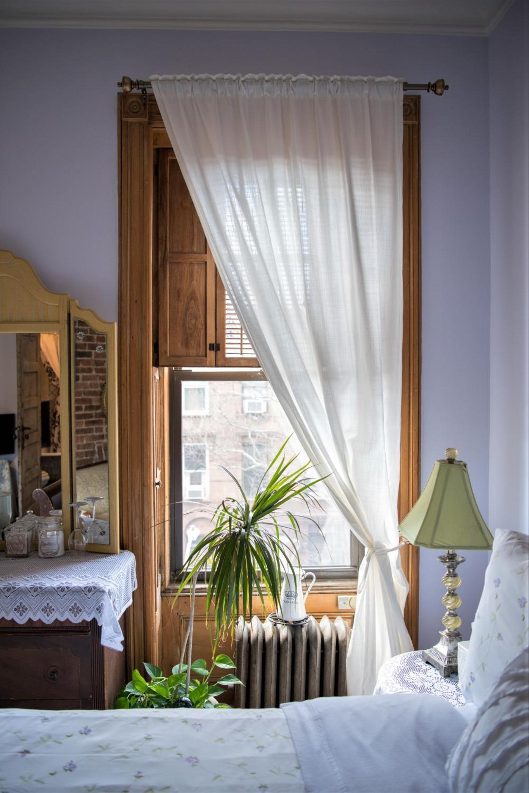 Elspeth - Deluxe Queen Room photo 3