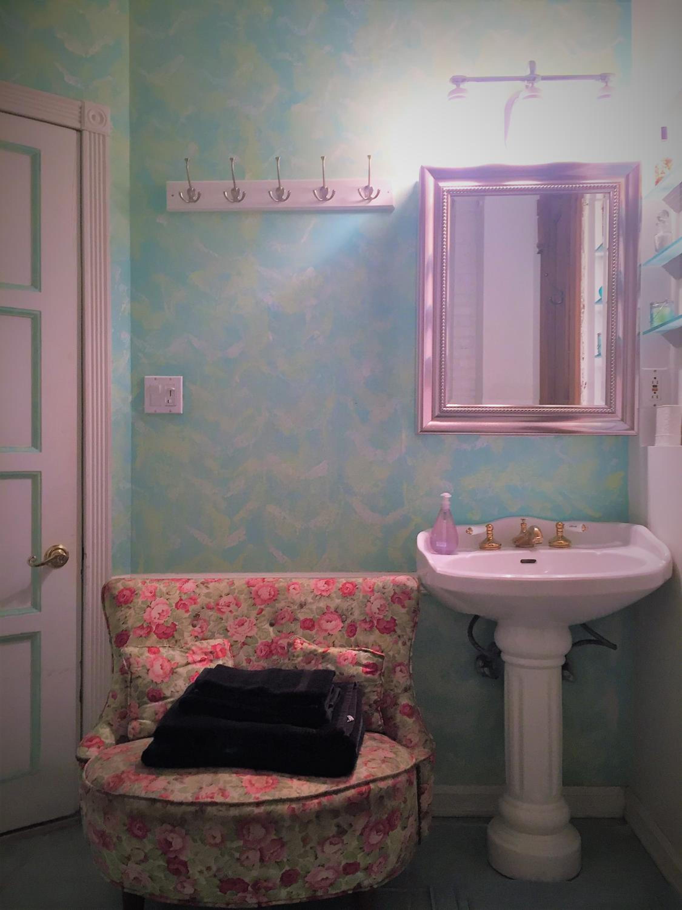 Dandridge - Double Room with Private Bathroom photo 2