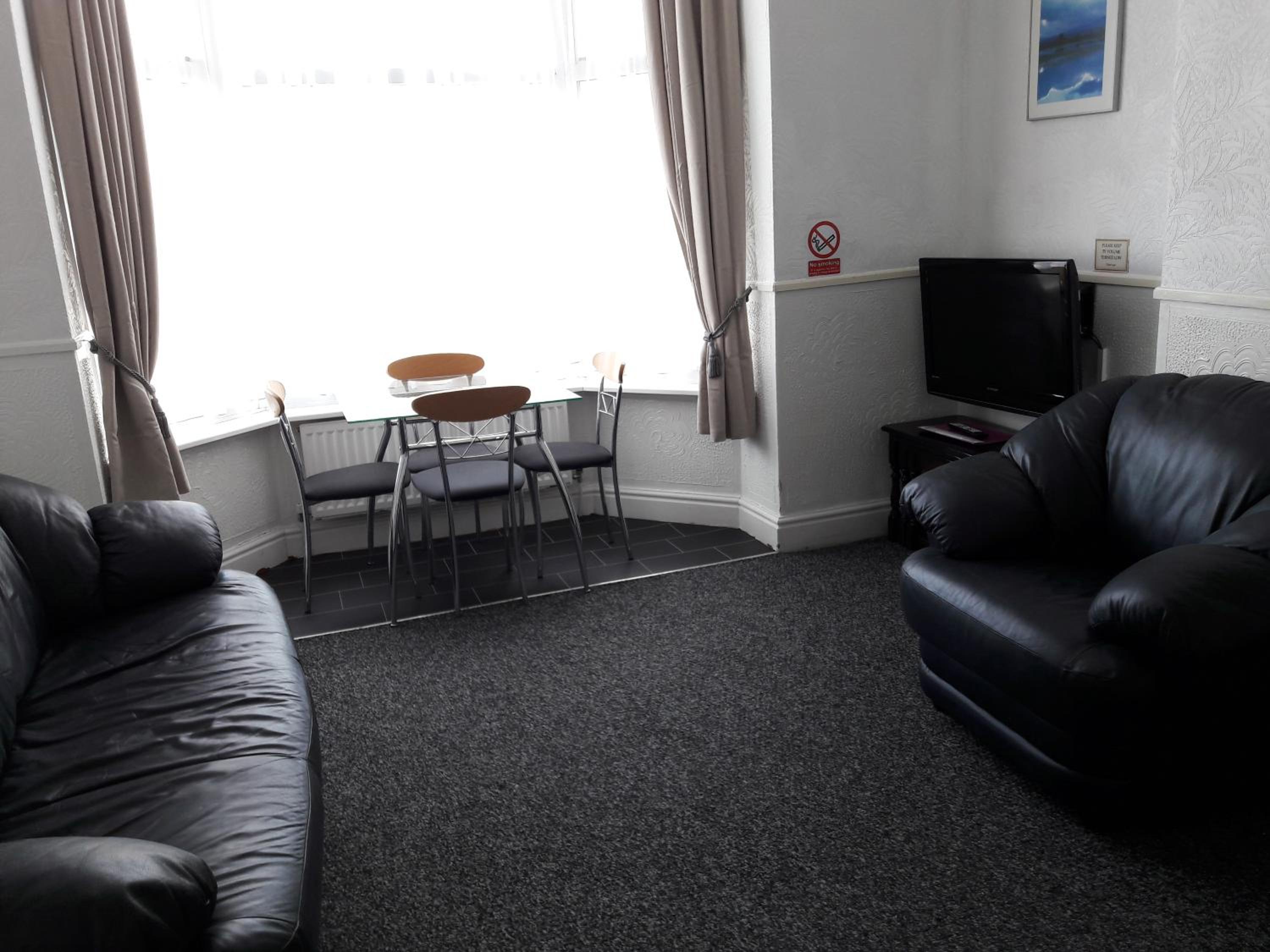 Apartment - 6 - Photo 2