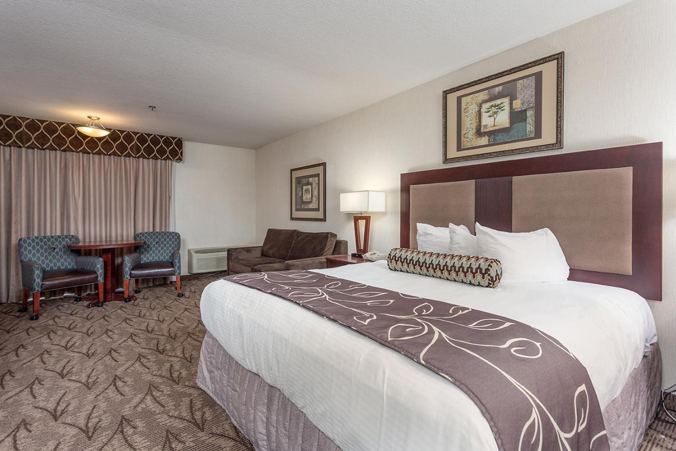 King Room With River View - Photo 2