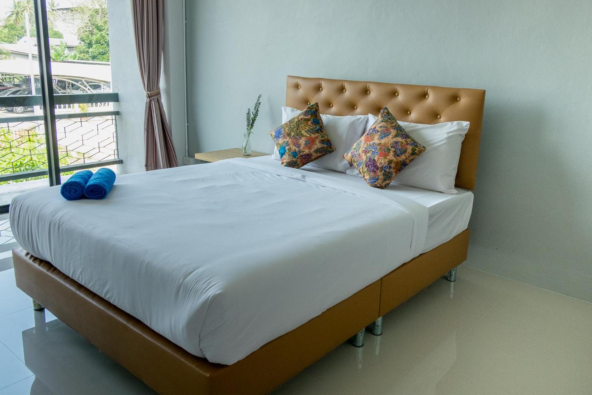Deluxe Room - Photo 1