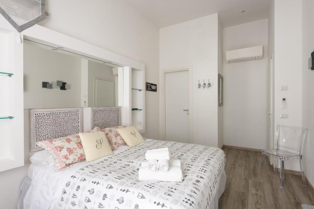 Double Room - Photo 19