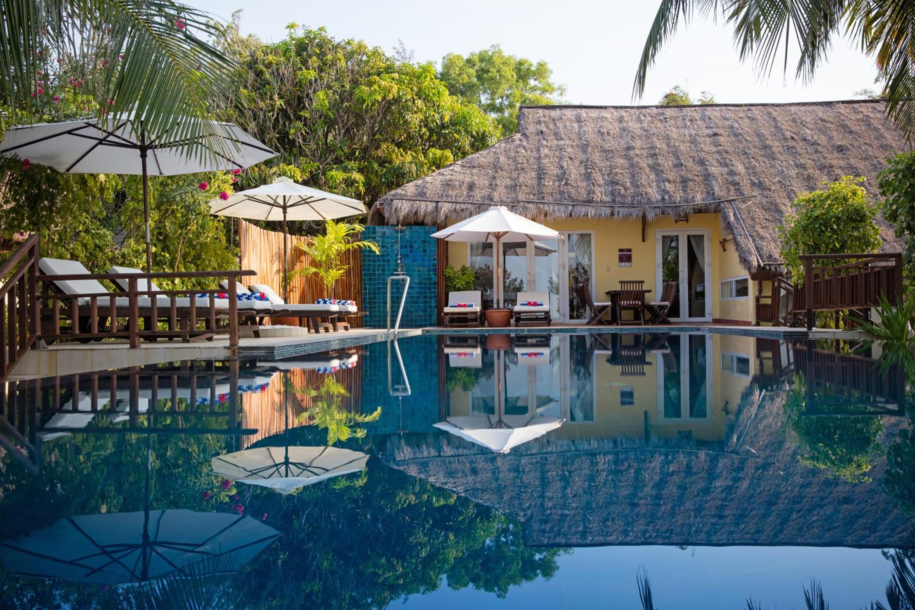 Family Private Pool Villa - Photo 8