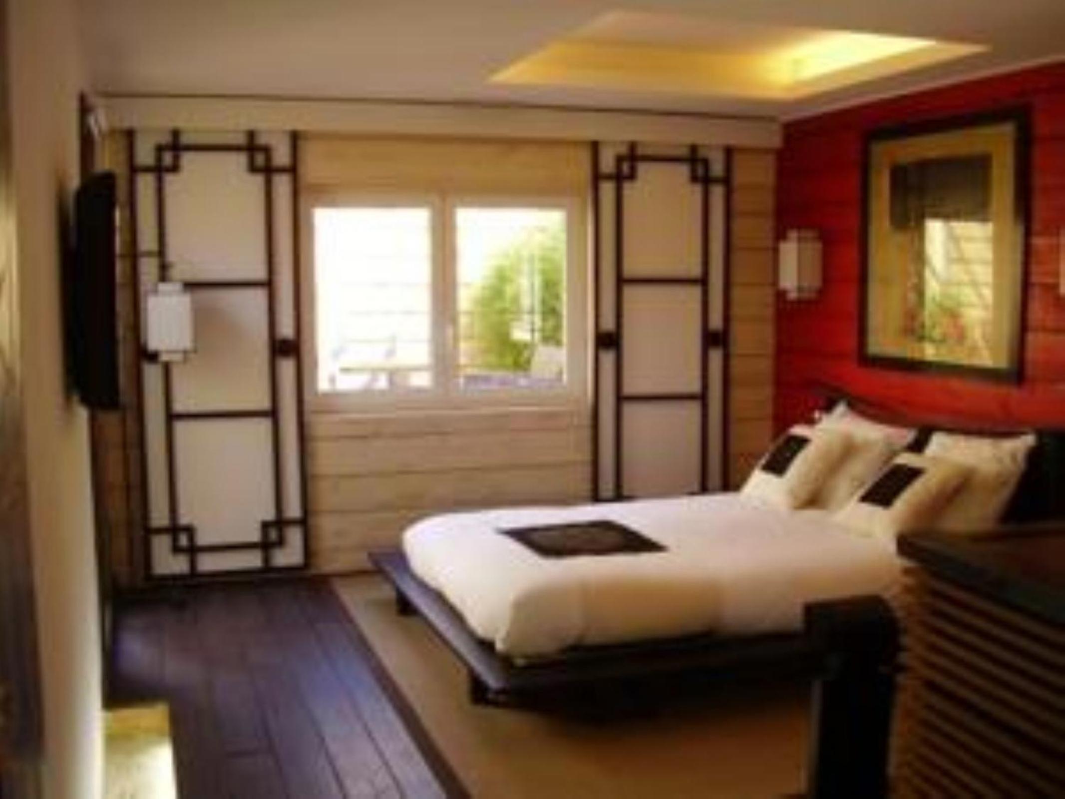 Studio with Terrace