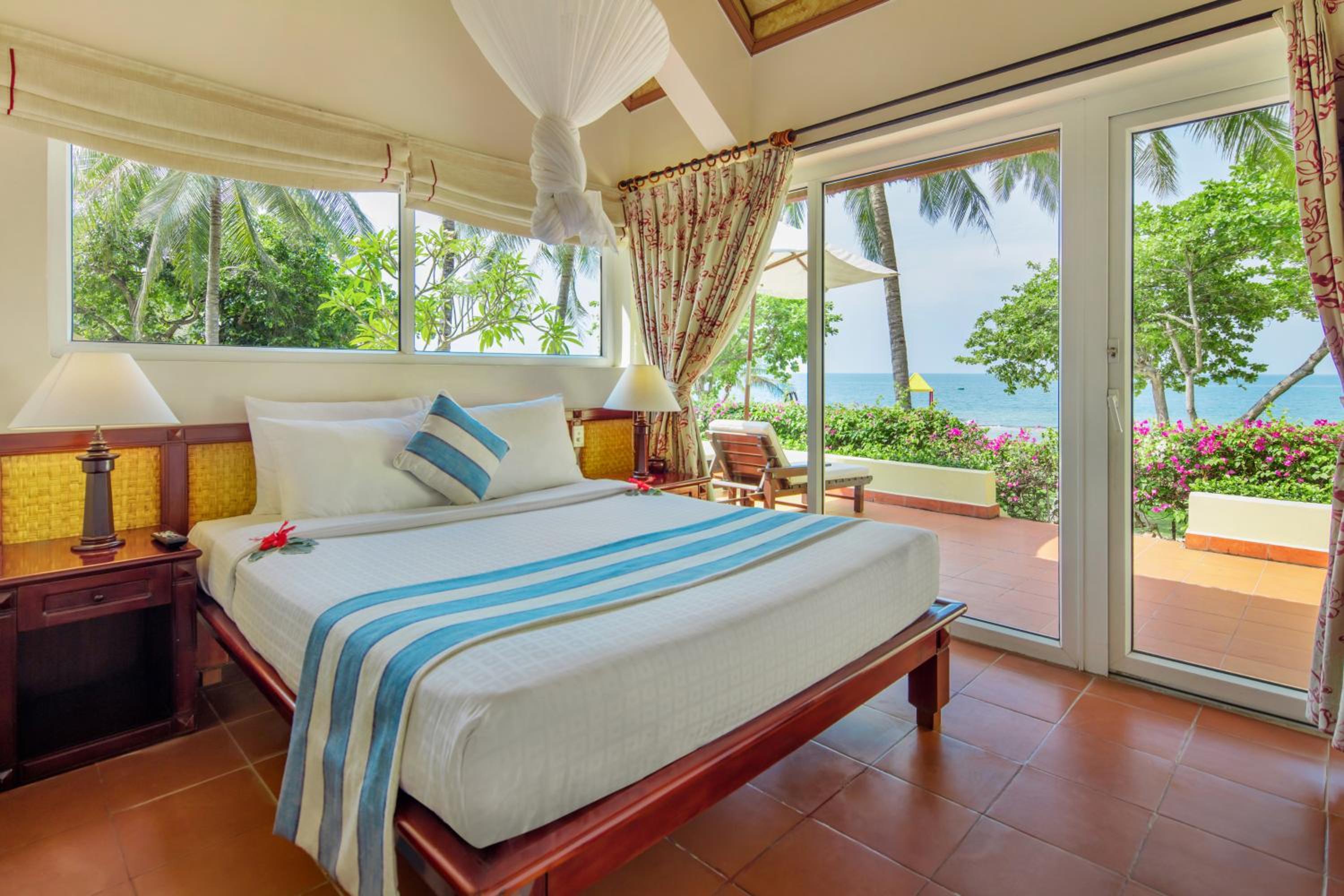 Family Bungalow - Photo 1
