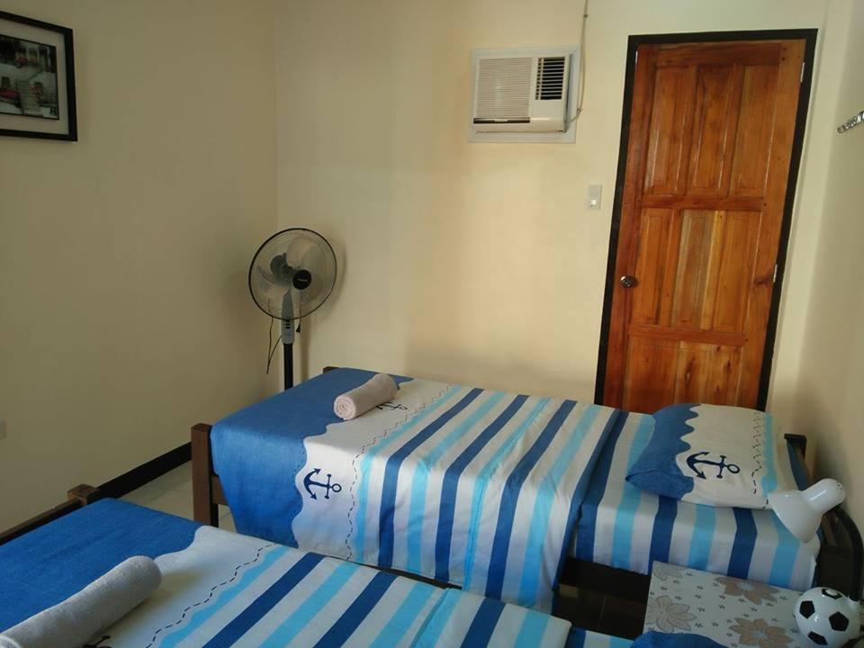 Standard Double or Twin Room - Photo 8