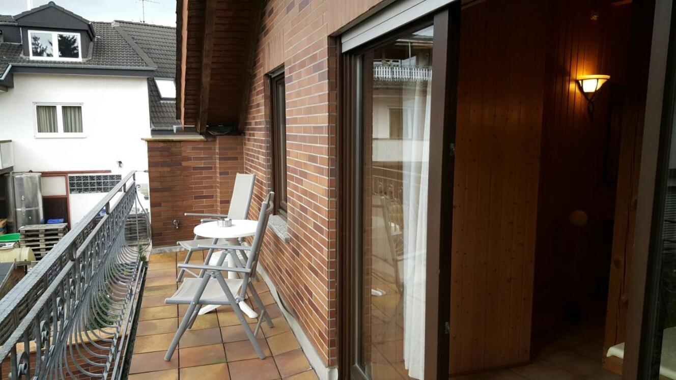 Apartment with Balcony photo 3
