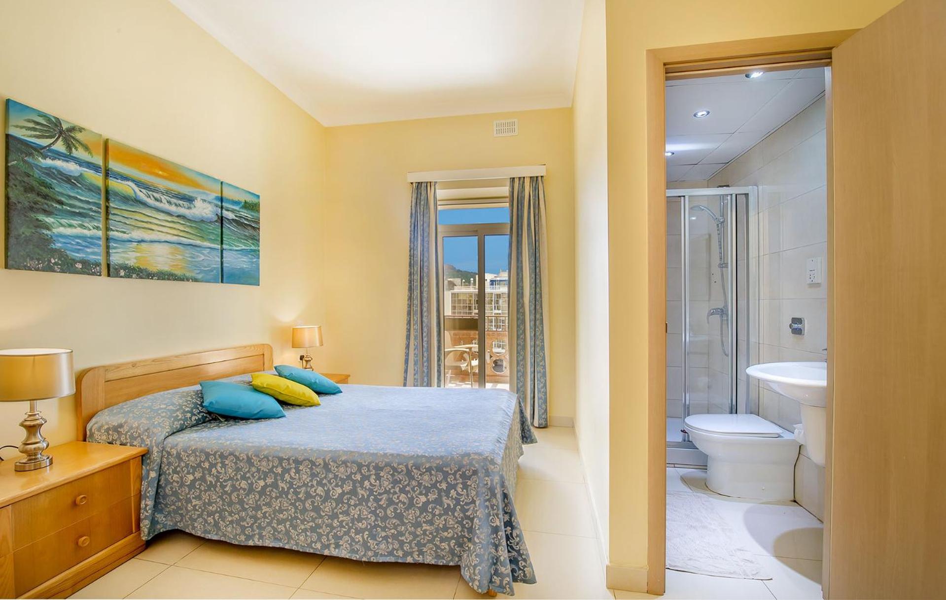 Double or Twin Room - Photo 3