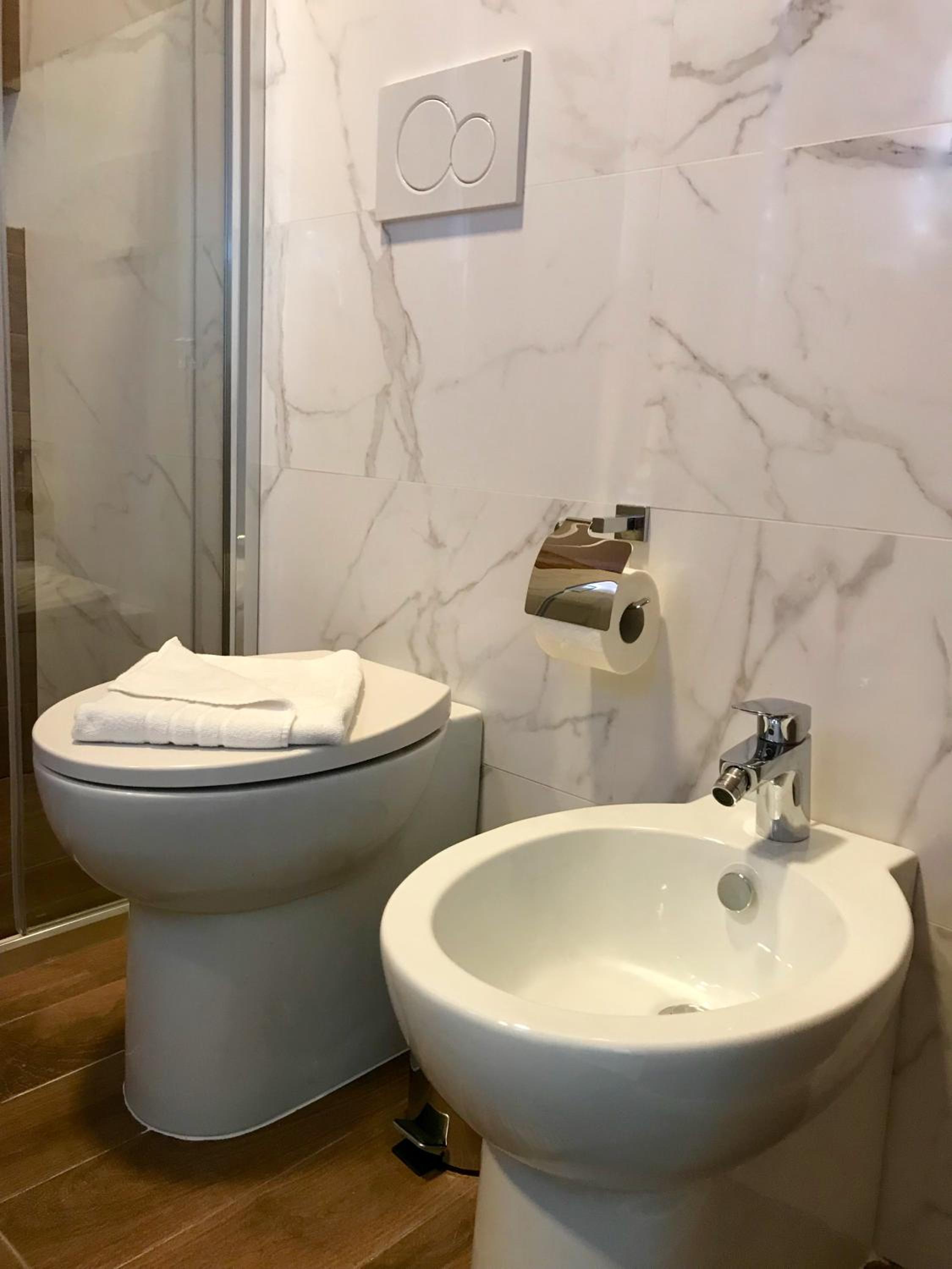 Deluxe Queen Room photo 2