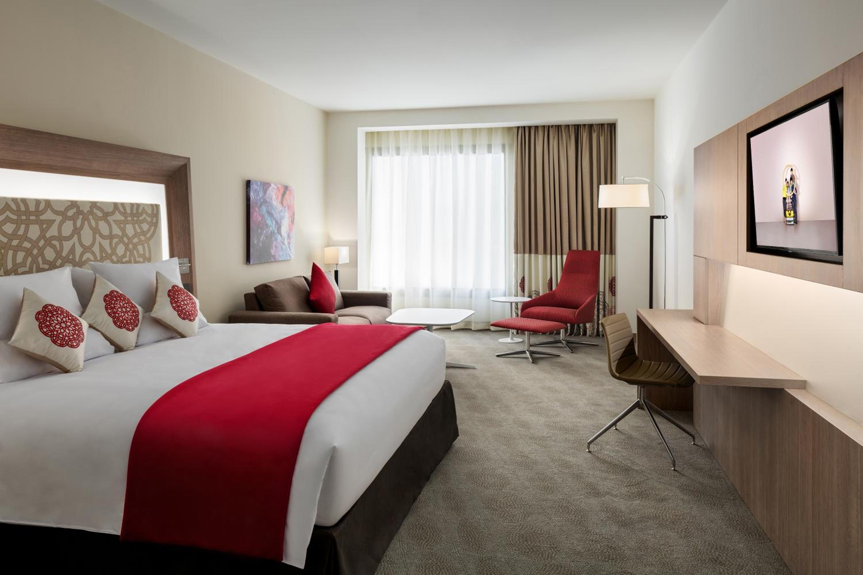 Deluxe Room with 1 double bed and sofa - Photo 5