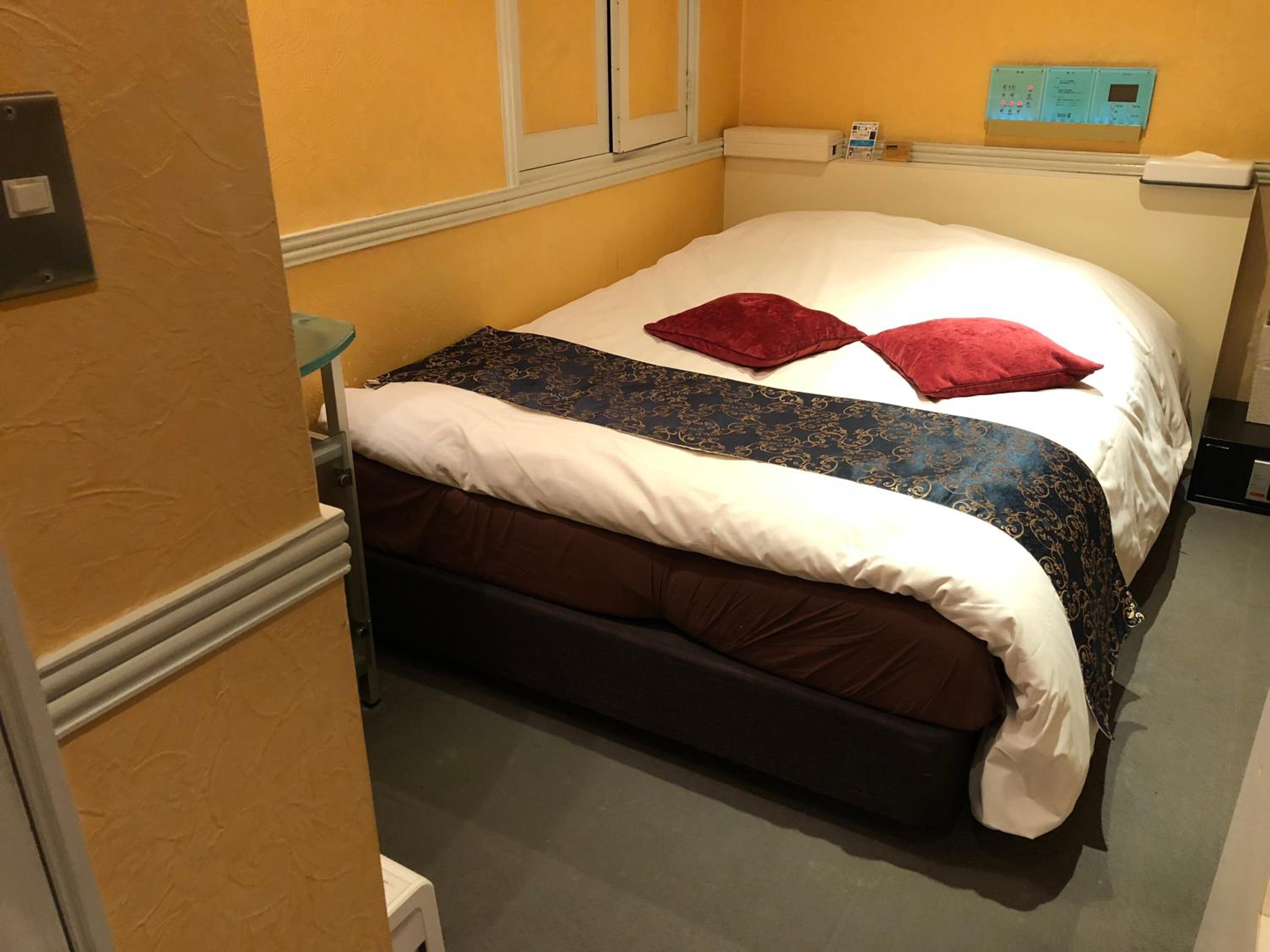 Economy Double Room photo 2