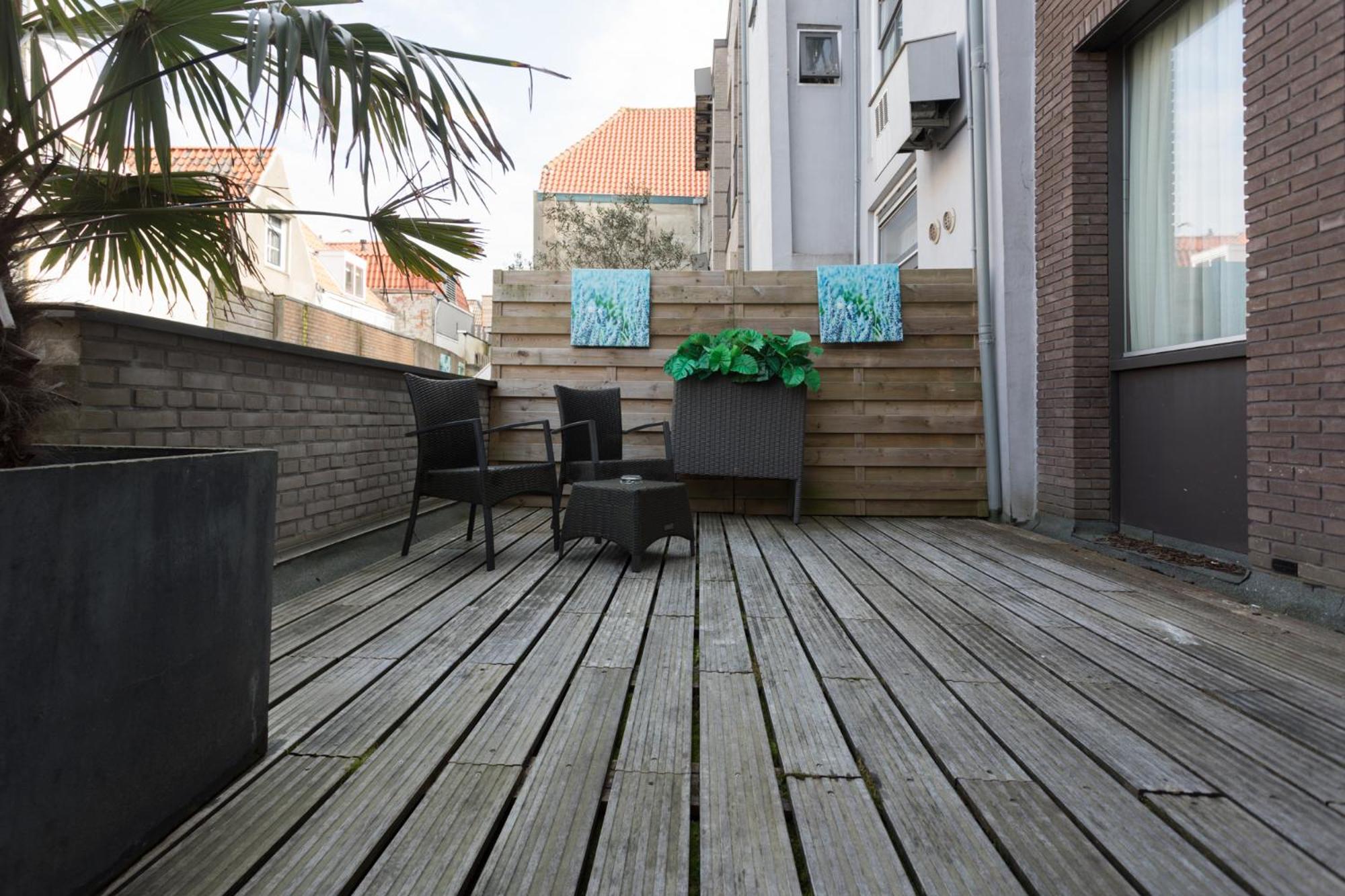 Deluxe Suite with Terrace - Photo 7