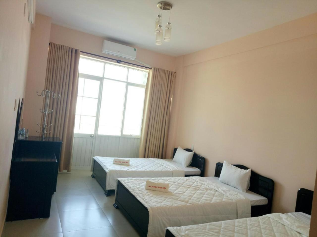 Economy Triple Room photo 2