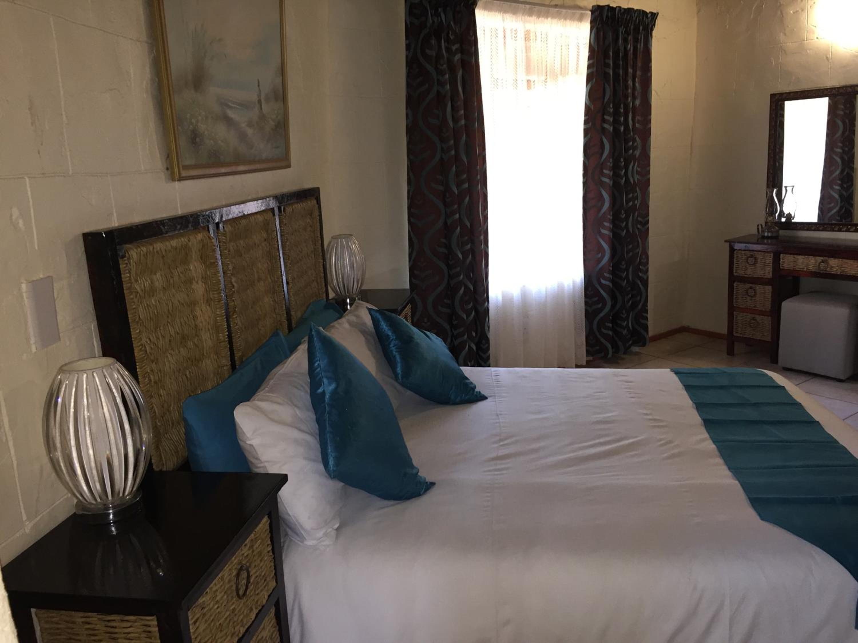 Double Room with Private Bathroom photo 3