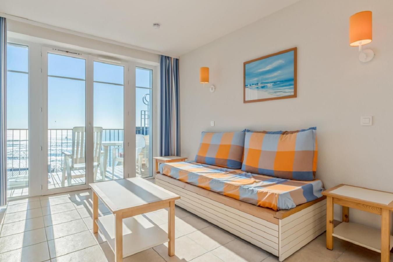 Select One-Bedroom Apartment (6 People) photo 1