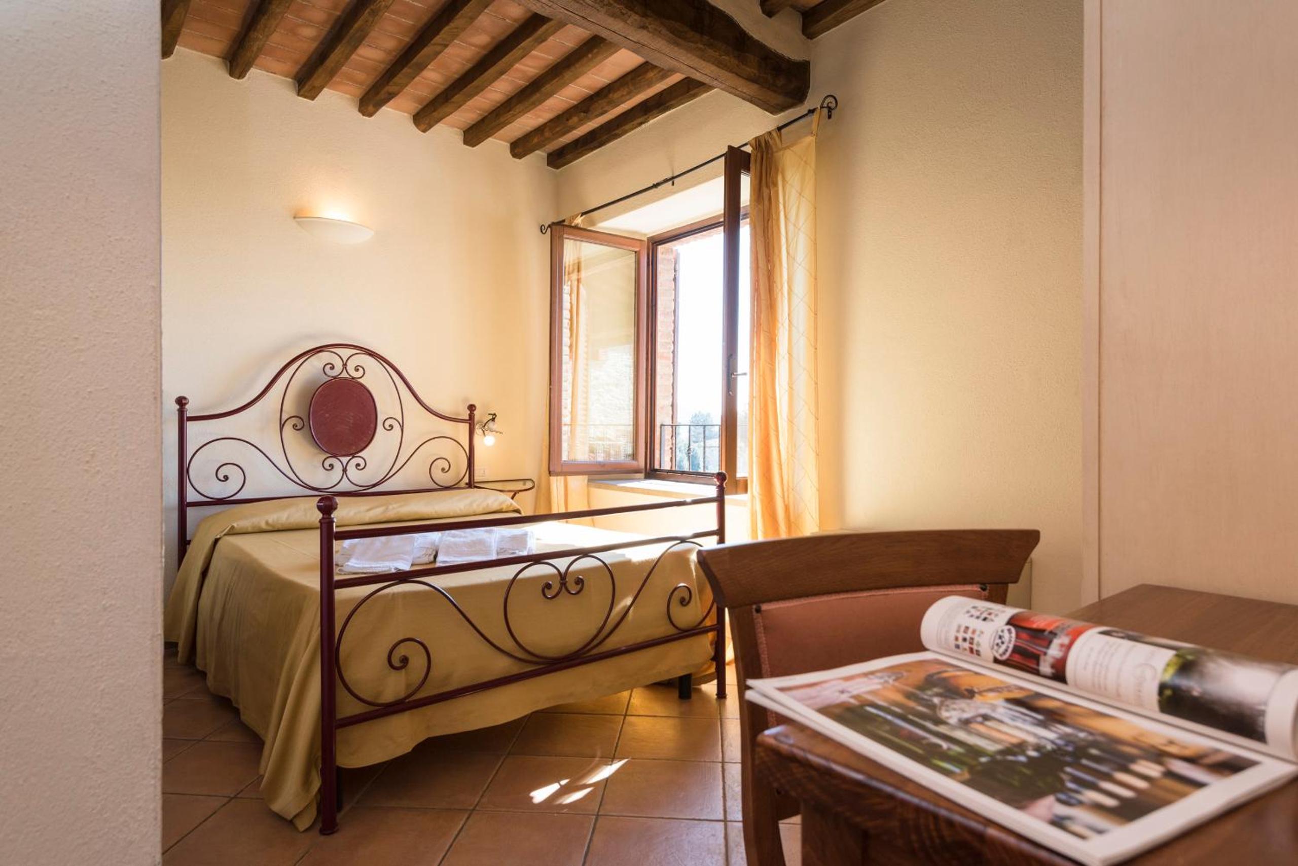 Double Room - Photo 4