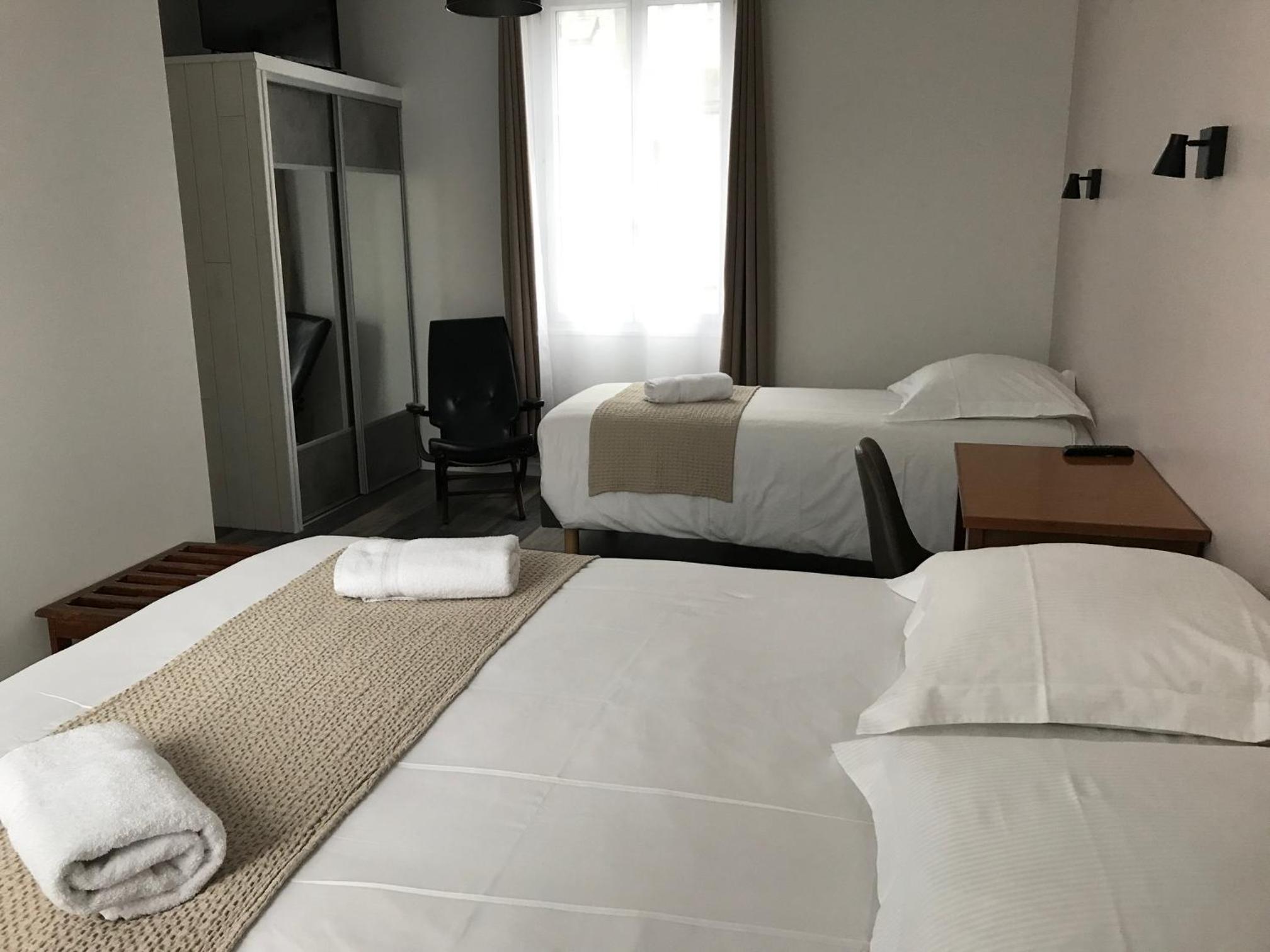 Triple Room with Bathroom