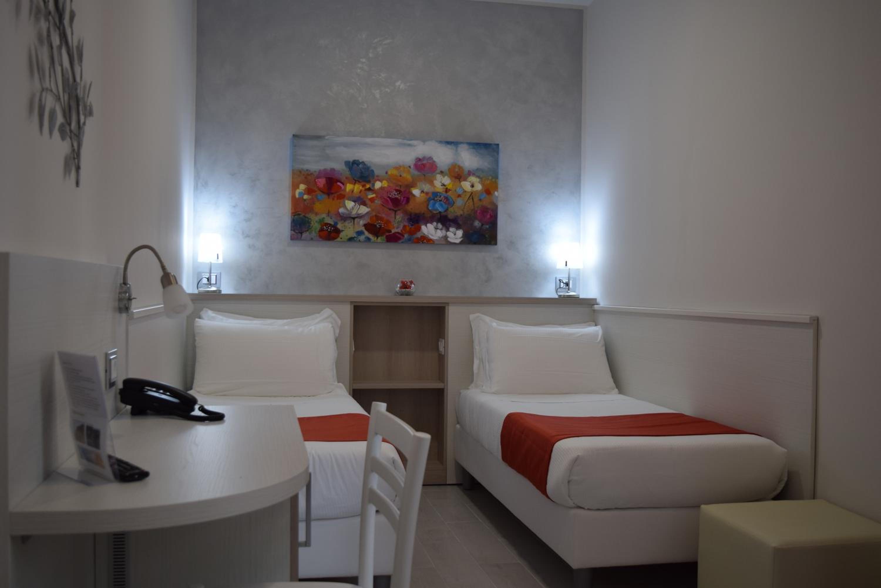 Twin Room photo 1