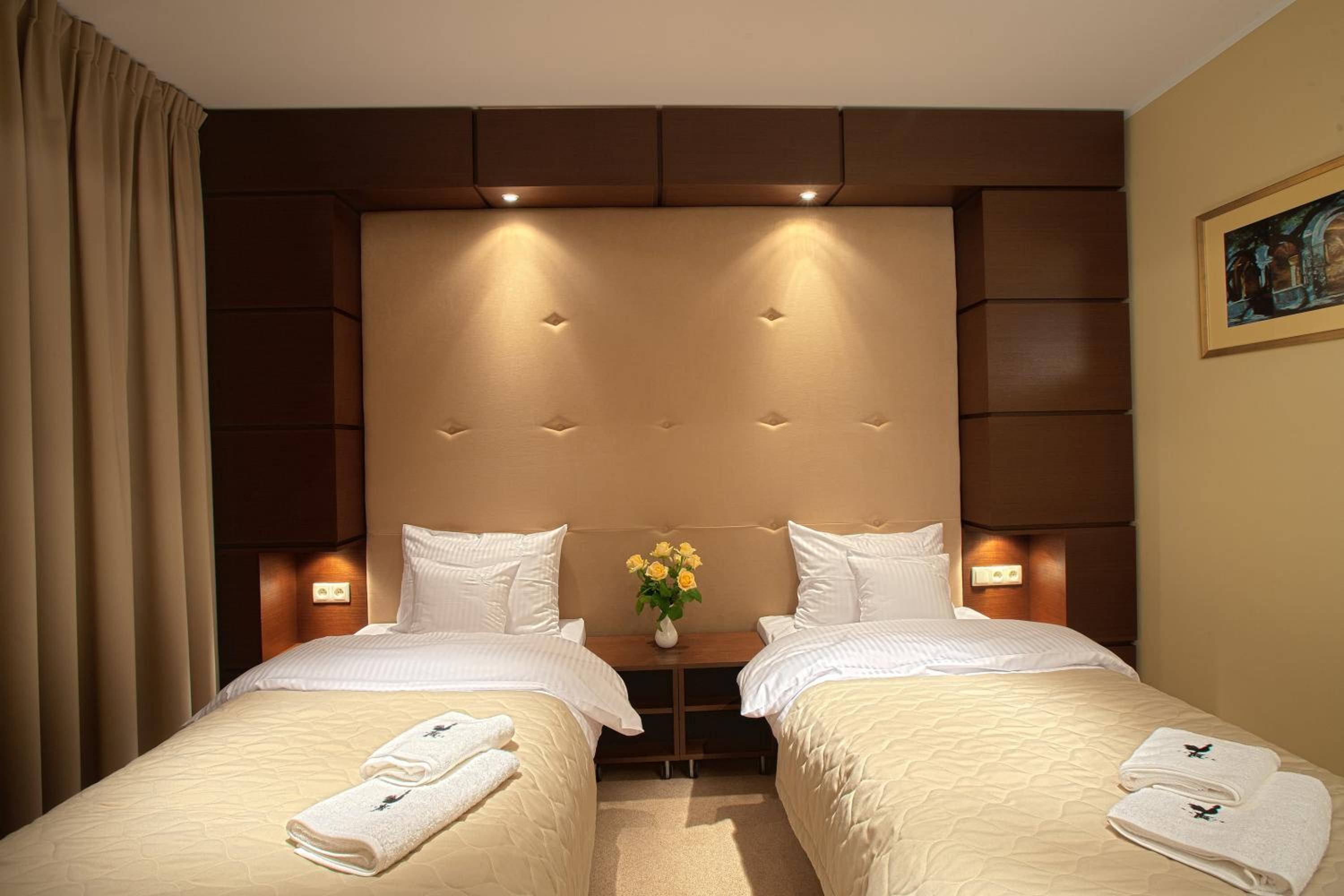 Double or Twin Room - Photo 2