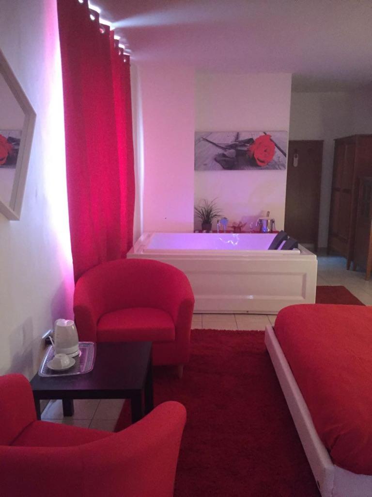 Suite with Hot Tub