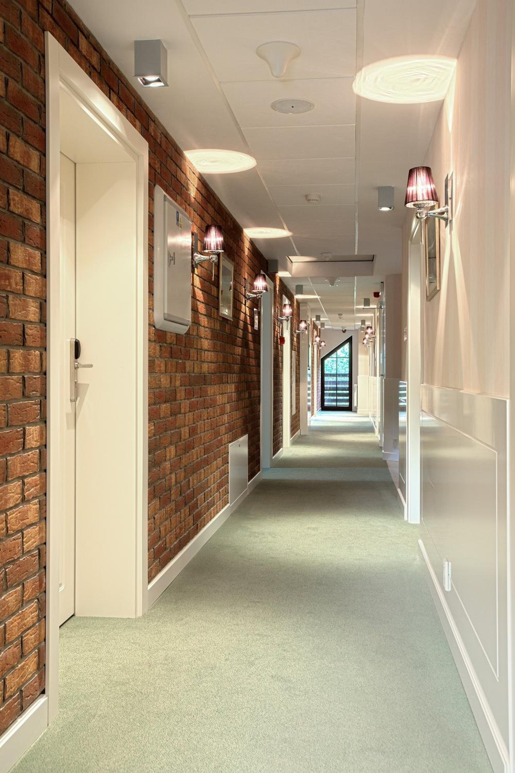 Double or Twin Room - Photo 7