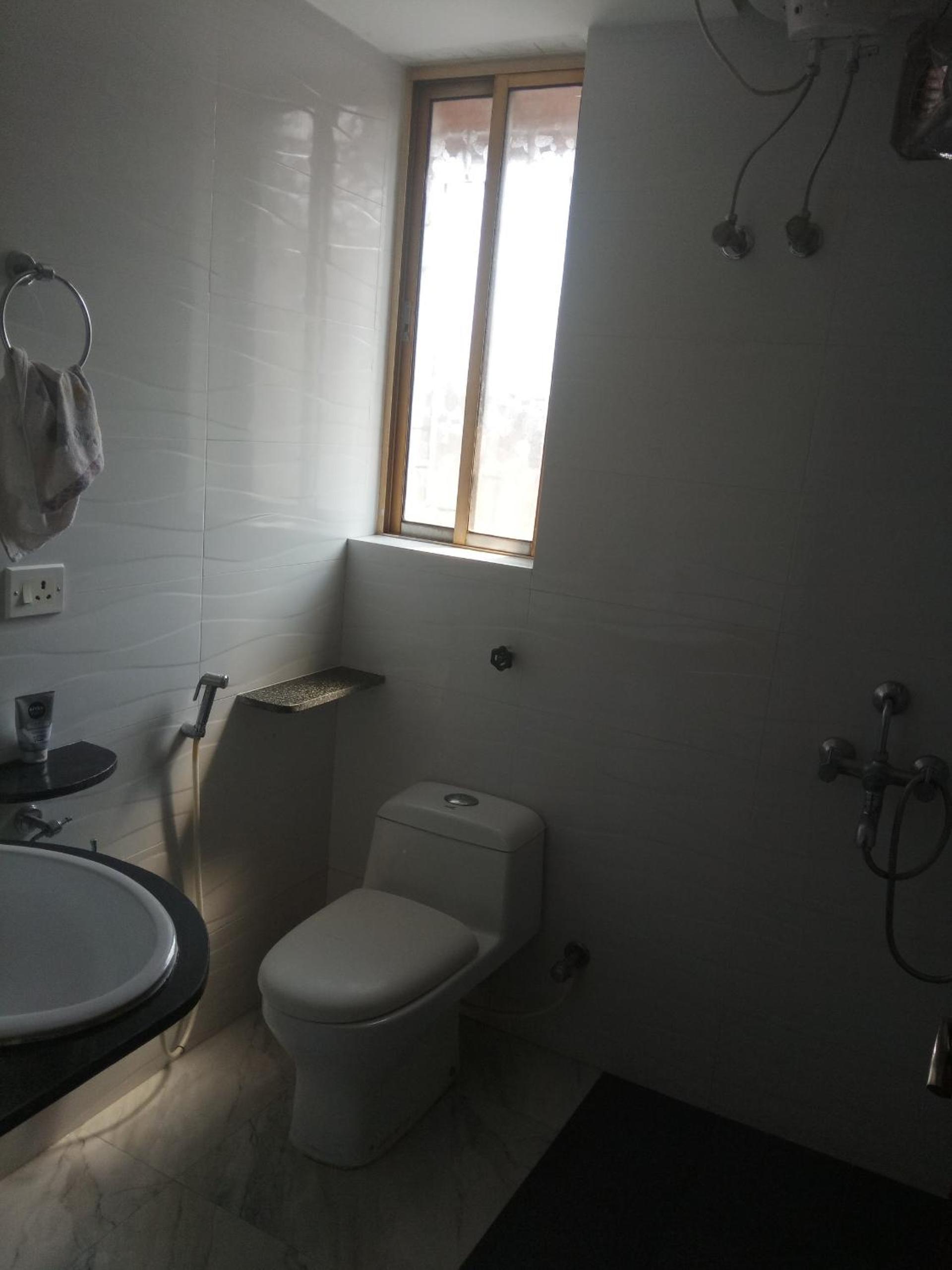 Deluxe Double Room - Photo 12