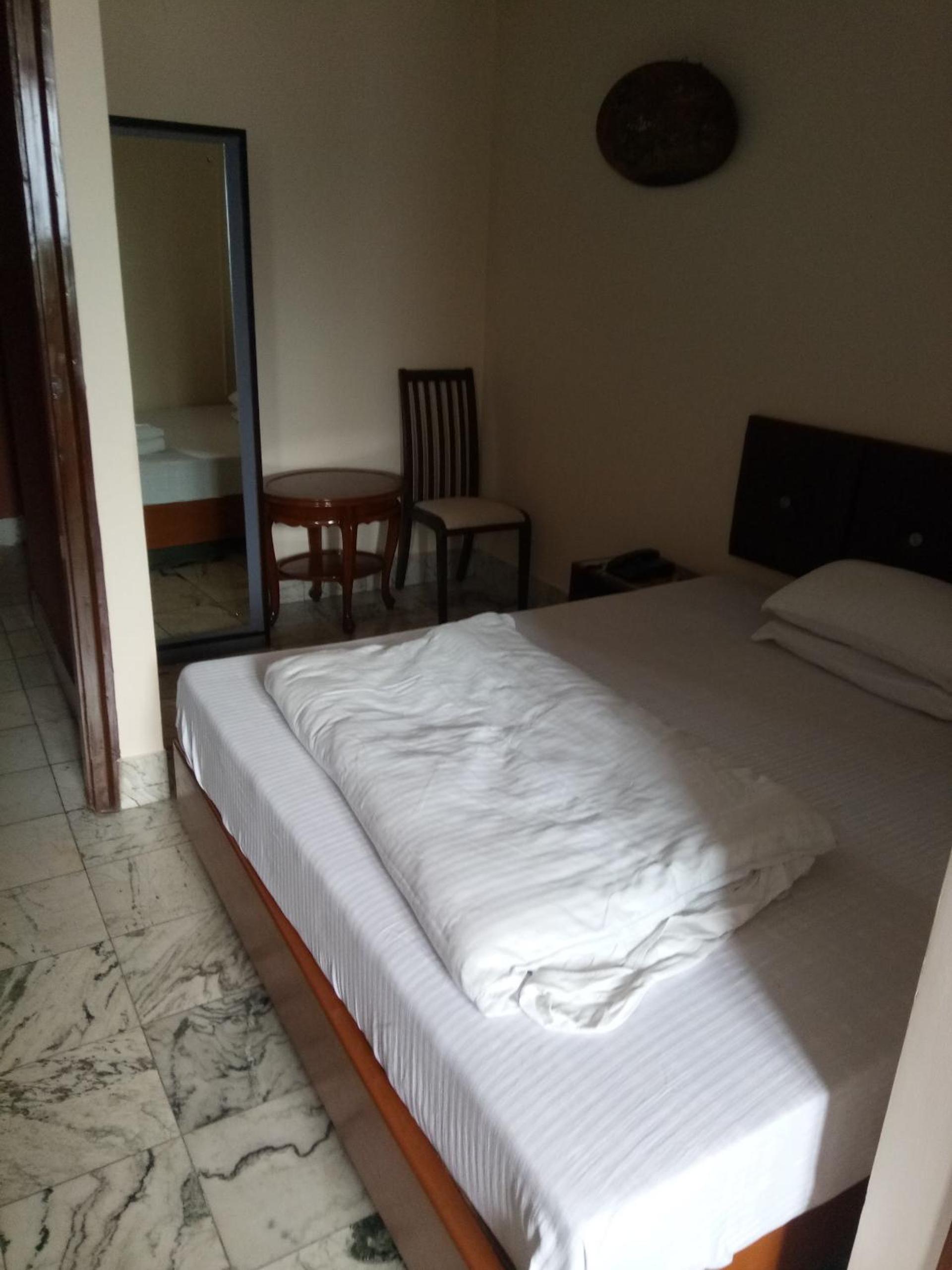 Deluxe Double Room - Photo 10