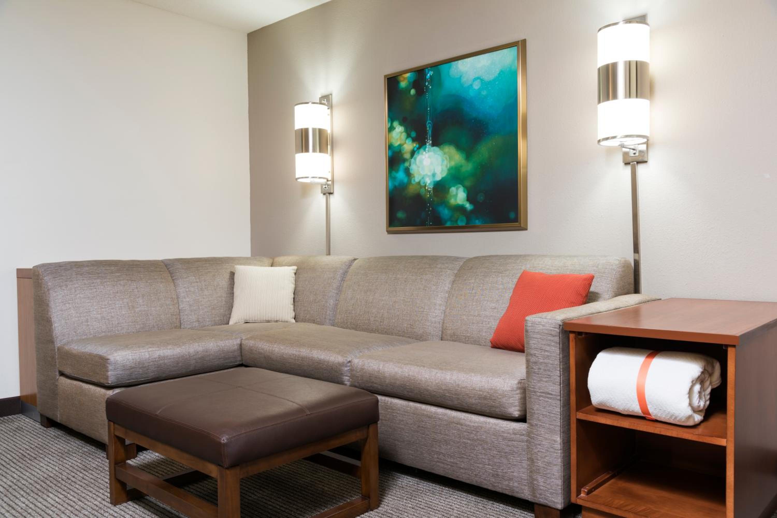 King Room with Sofa Bed - High Floor - Photo 4