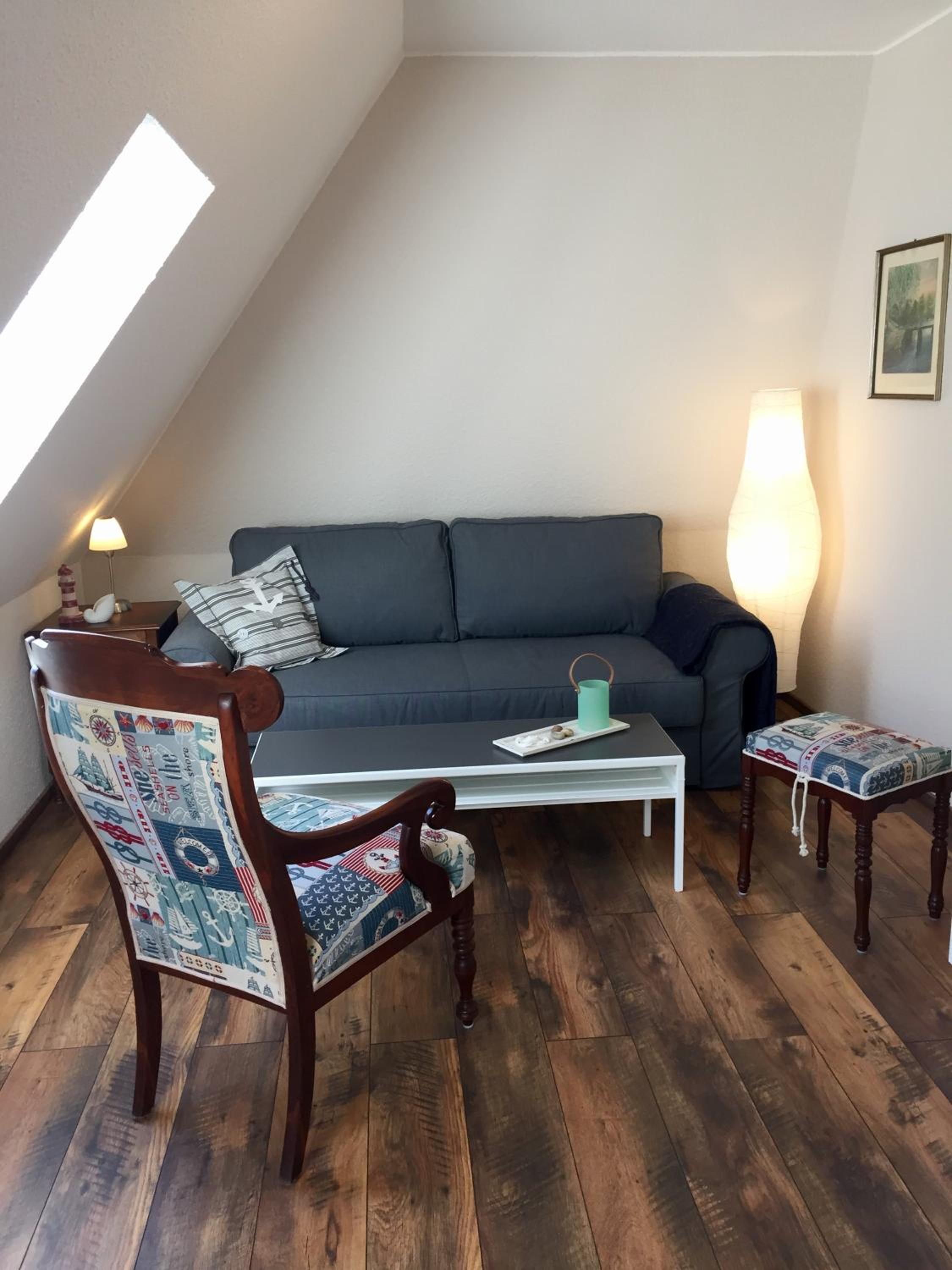 One-Bedroom Apartment photo 1