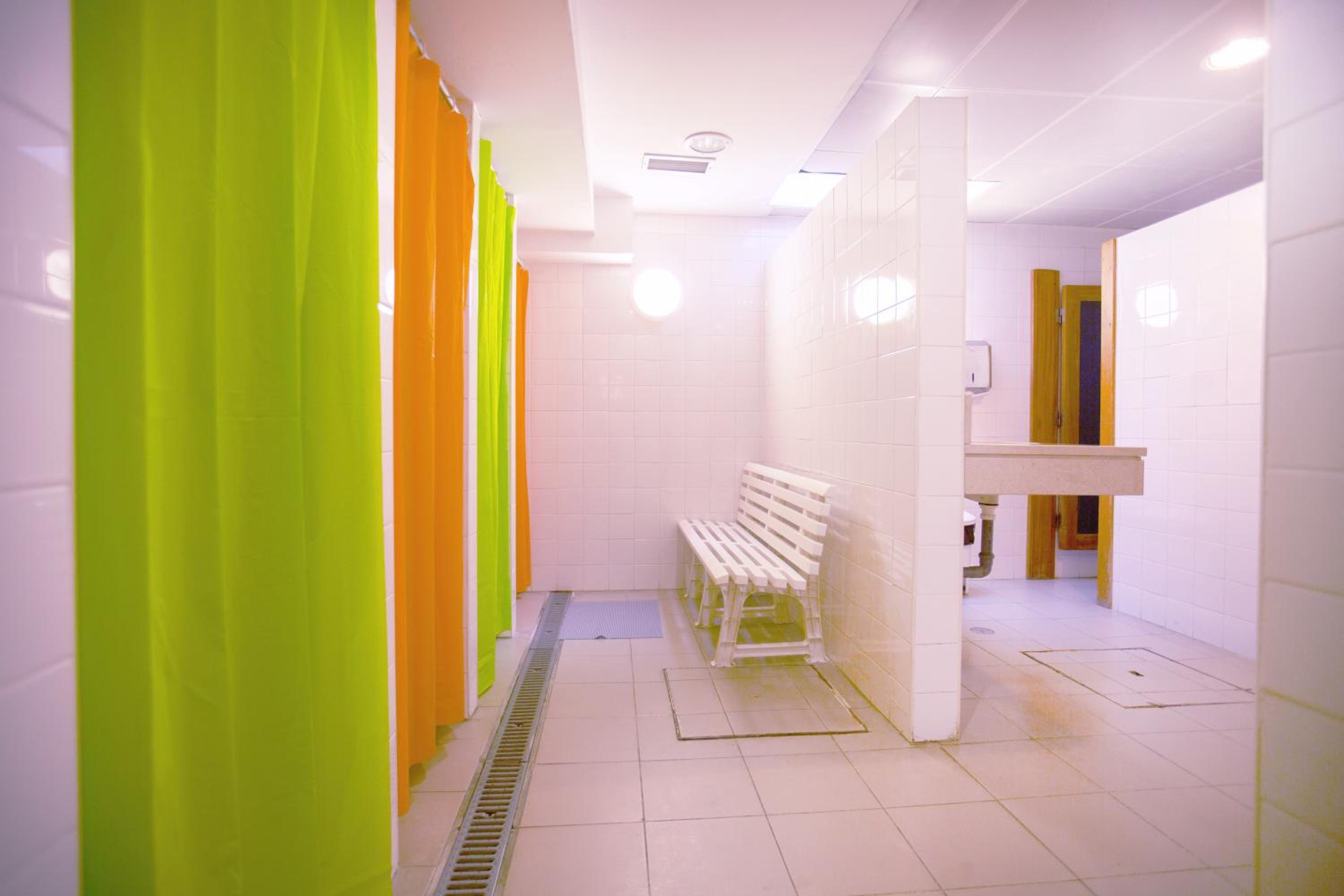 Female Dormitory Room photo 3