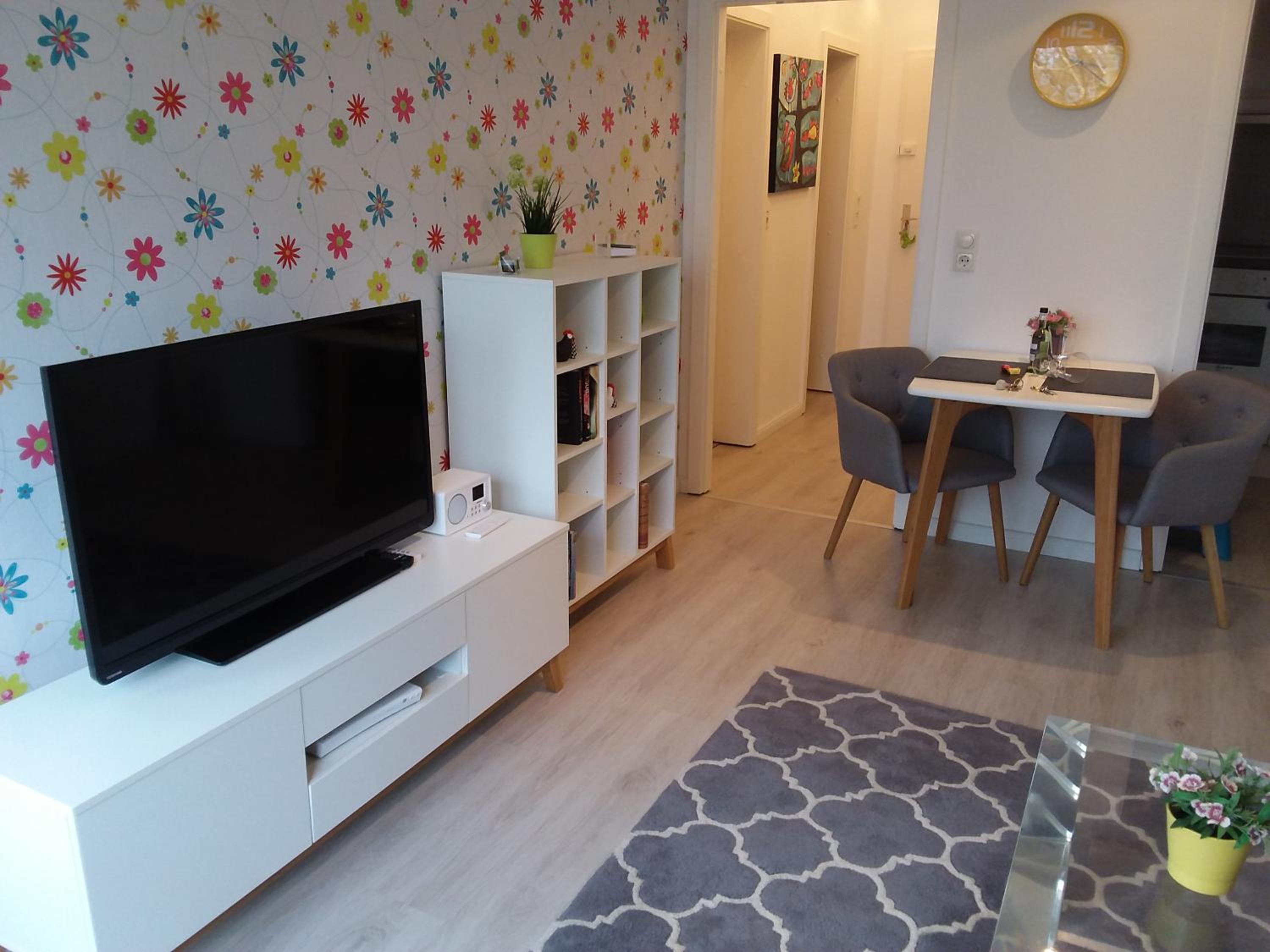 Apartment with Balcony photo 1