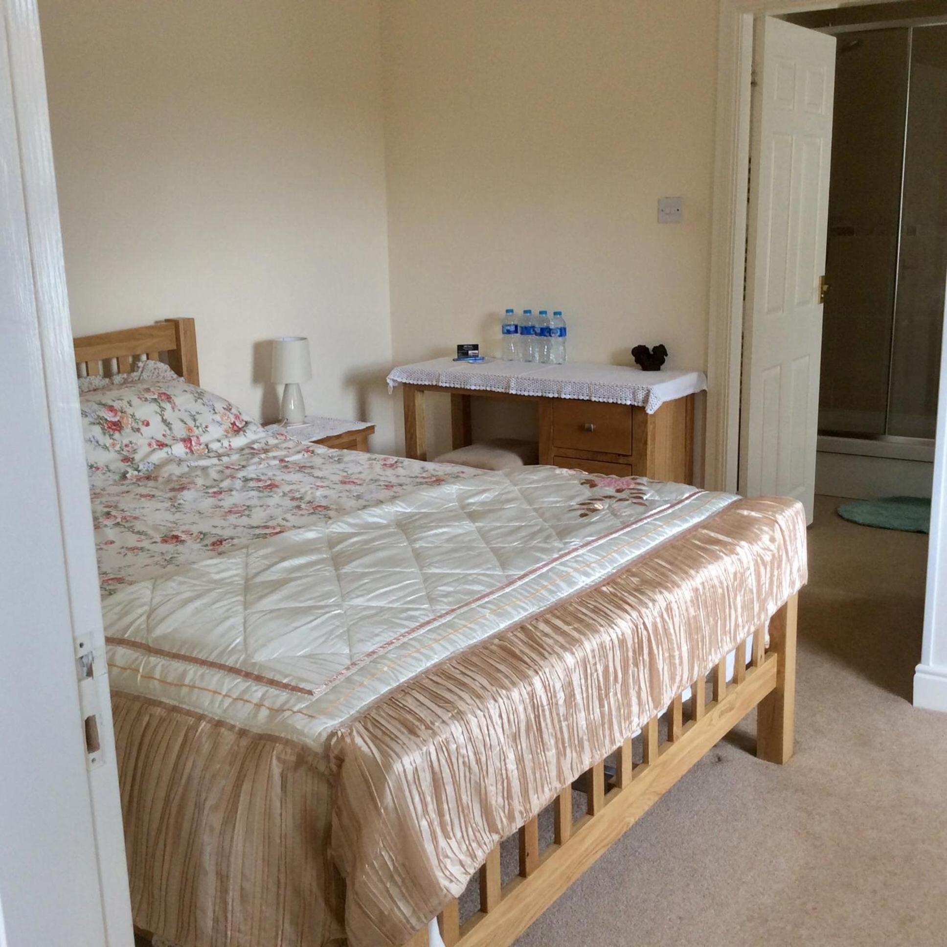 Double Room with Private Bathroom - Photo 12
