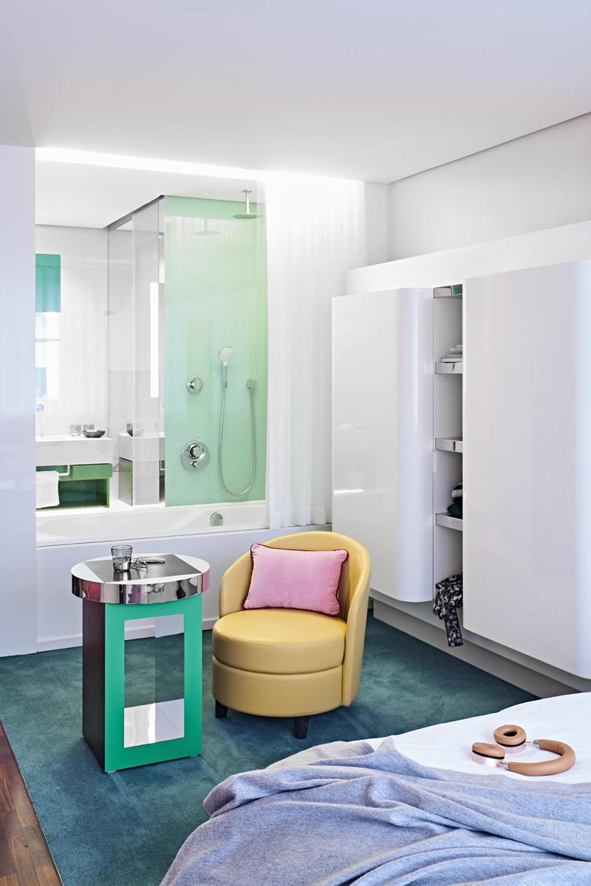 Superior Double Room thumbnail 6