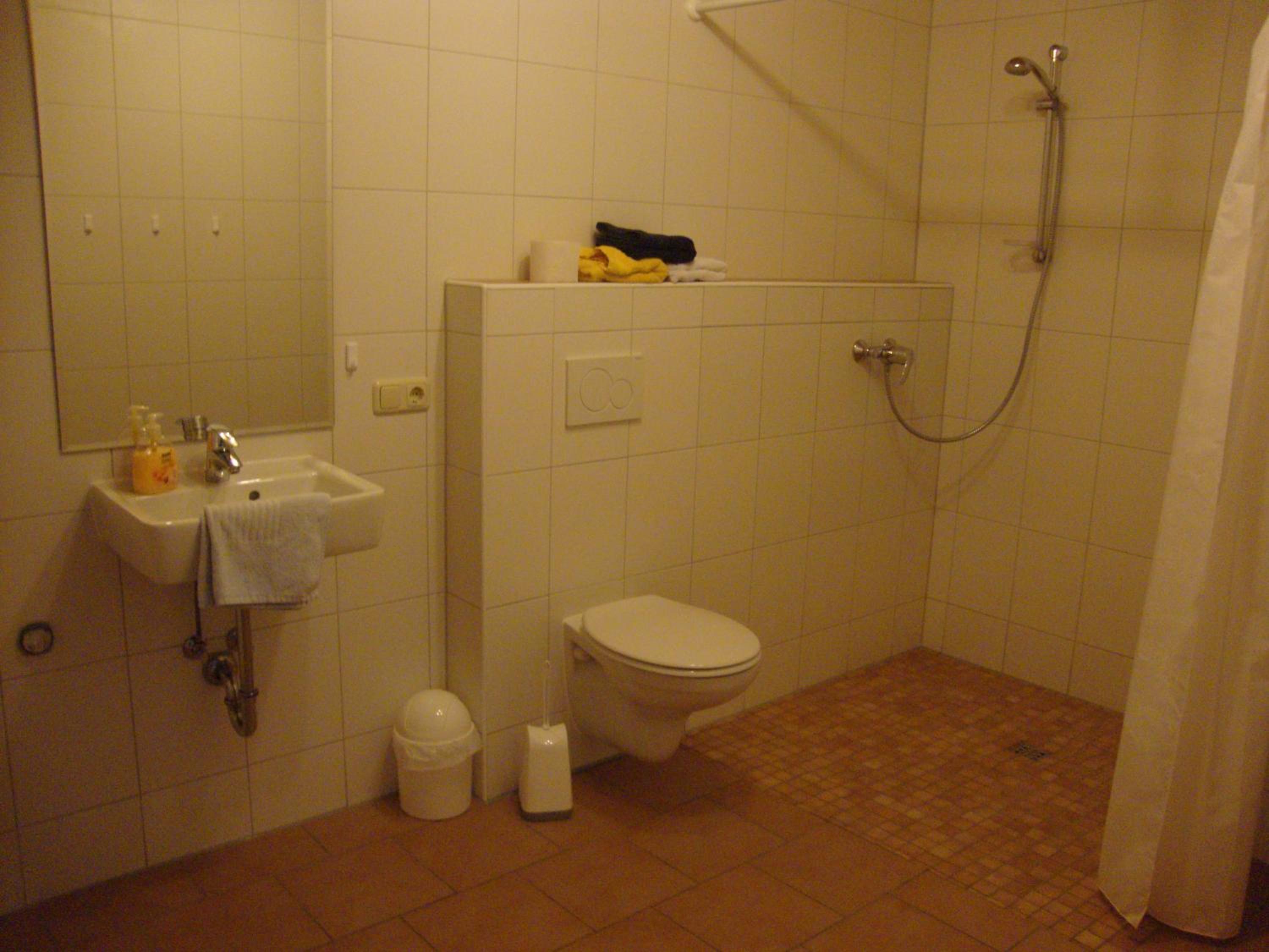 One-Bedroom Apartment photo 3